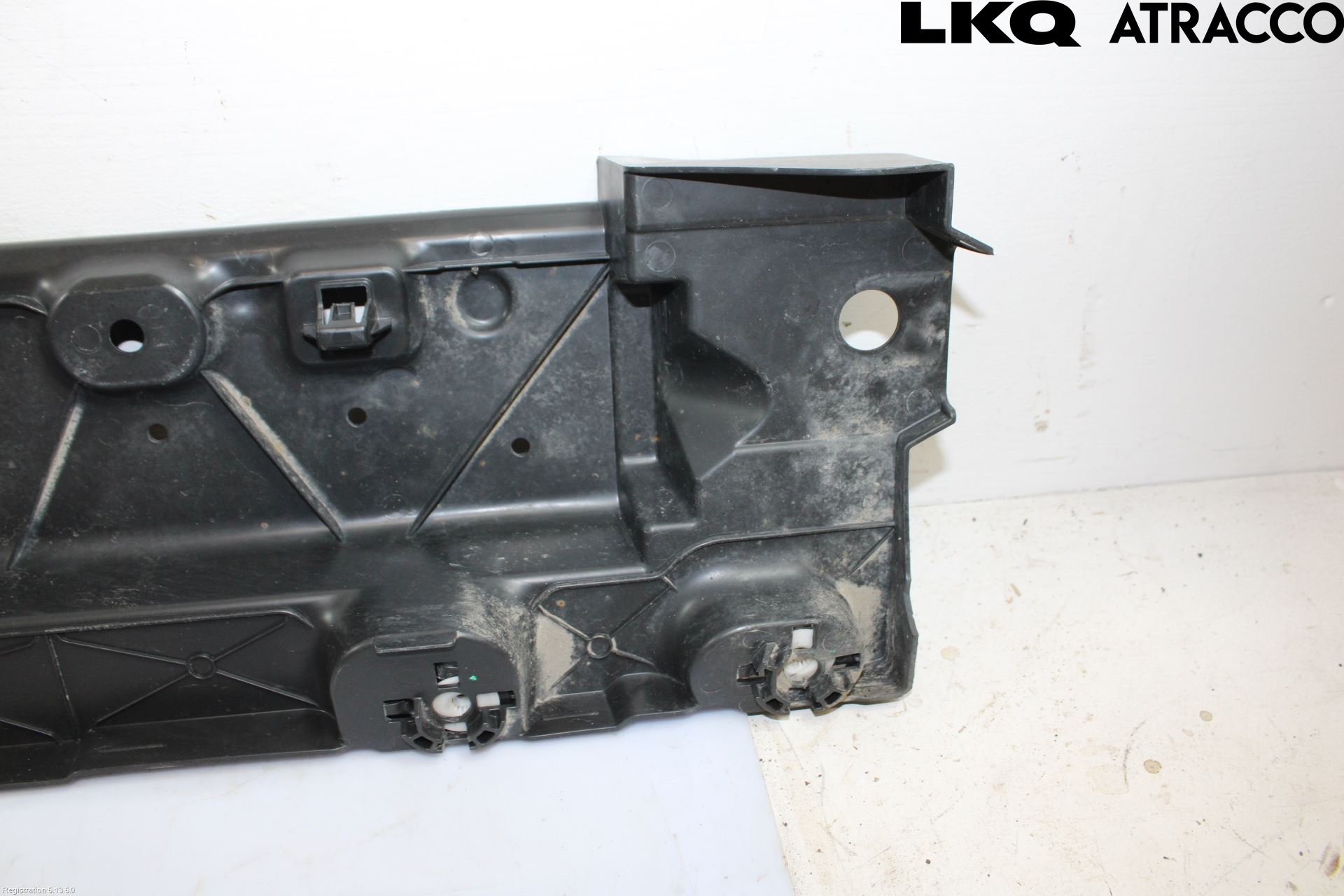 Citroen C3/E-C3 24- Hasplåt Plåt-Plast
