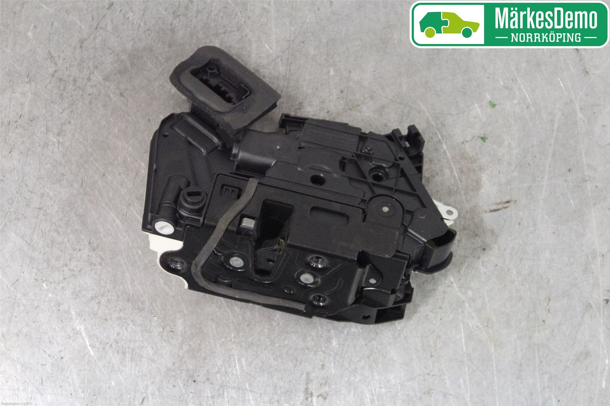 Skoda RAPID Låskista-Dörrlås