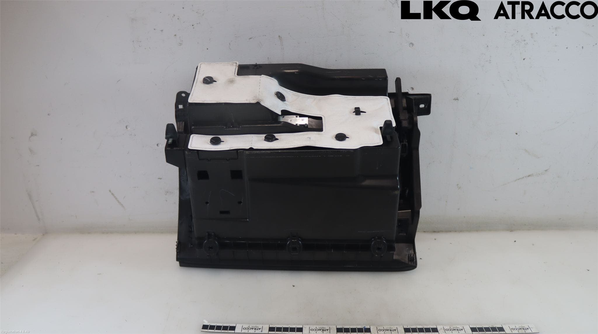 Mercedes-Benz MB C-KLASS (W206) 21- Handskfack Insats