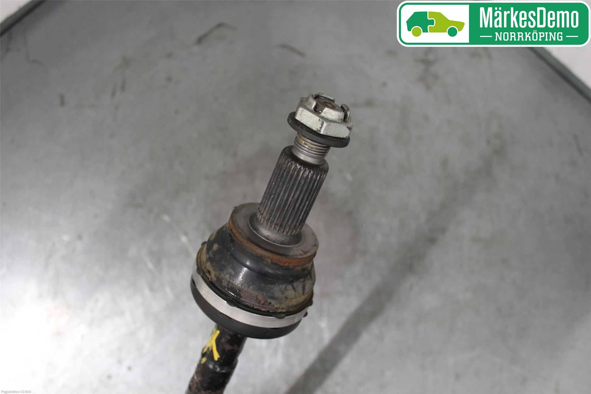 Jaguar F-PACE Drivaxel Bak Vänster