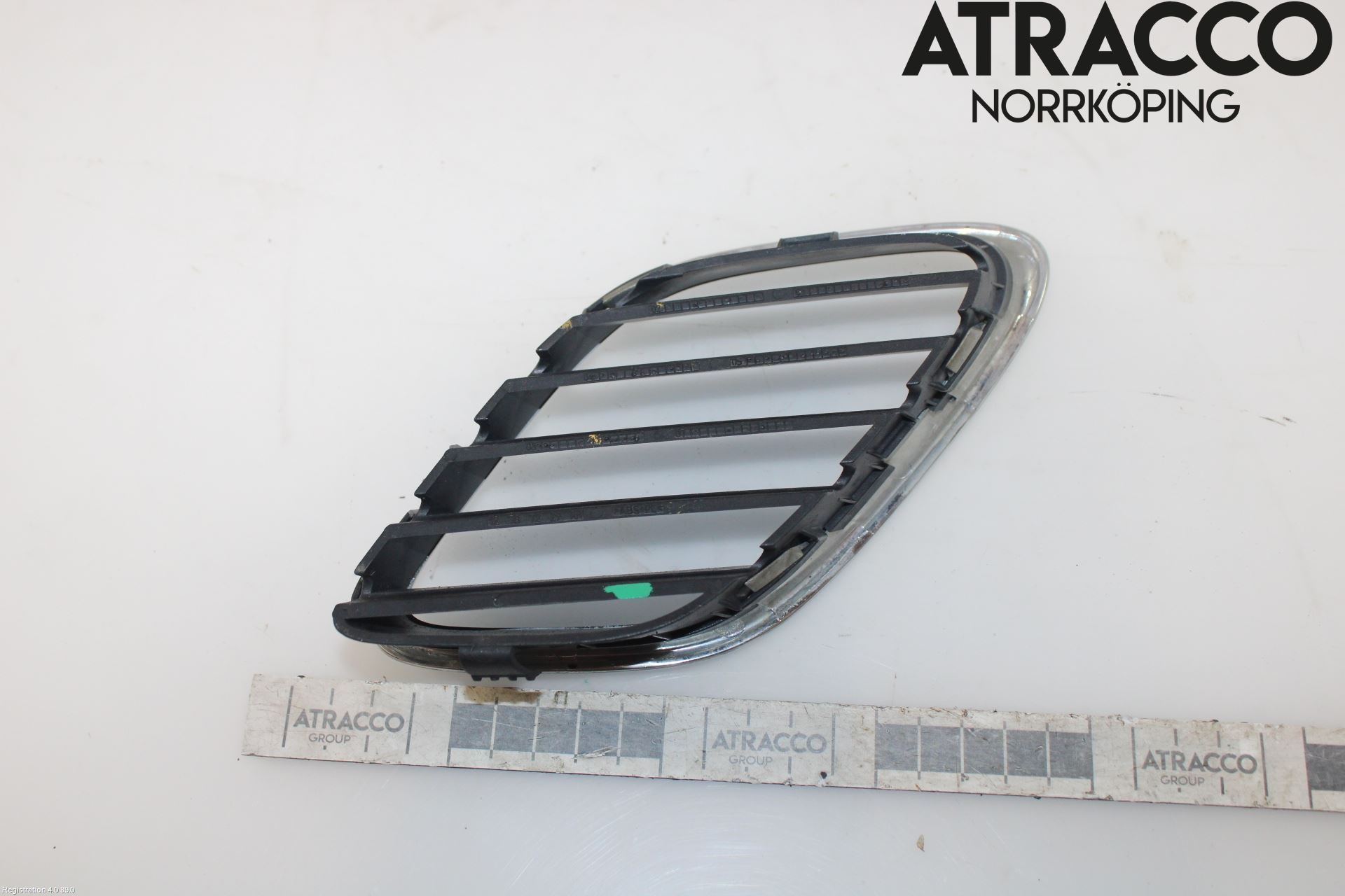 Saab 9-3 VER 2 Grilldel Höger