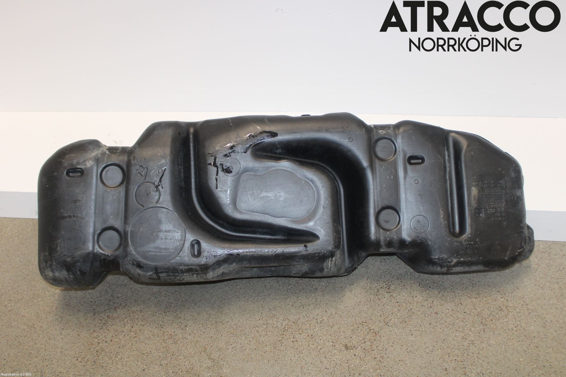 Toyota HILUX 16- Bränsletank Diesel