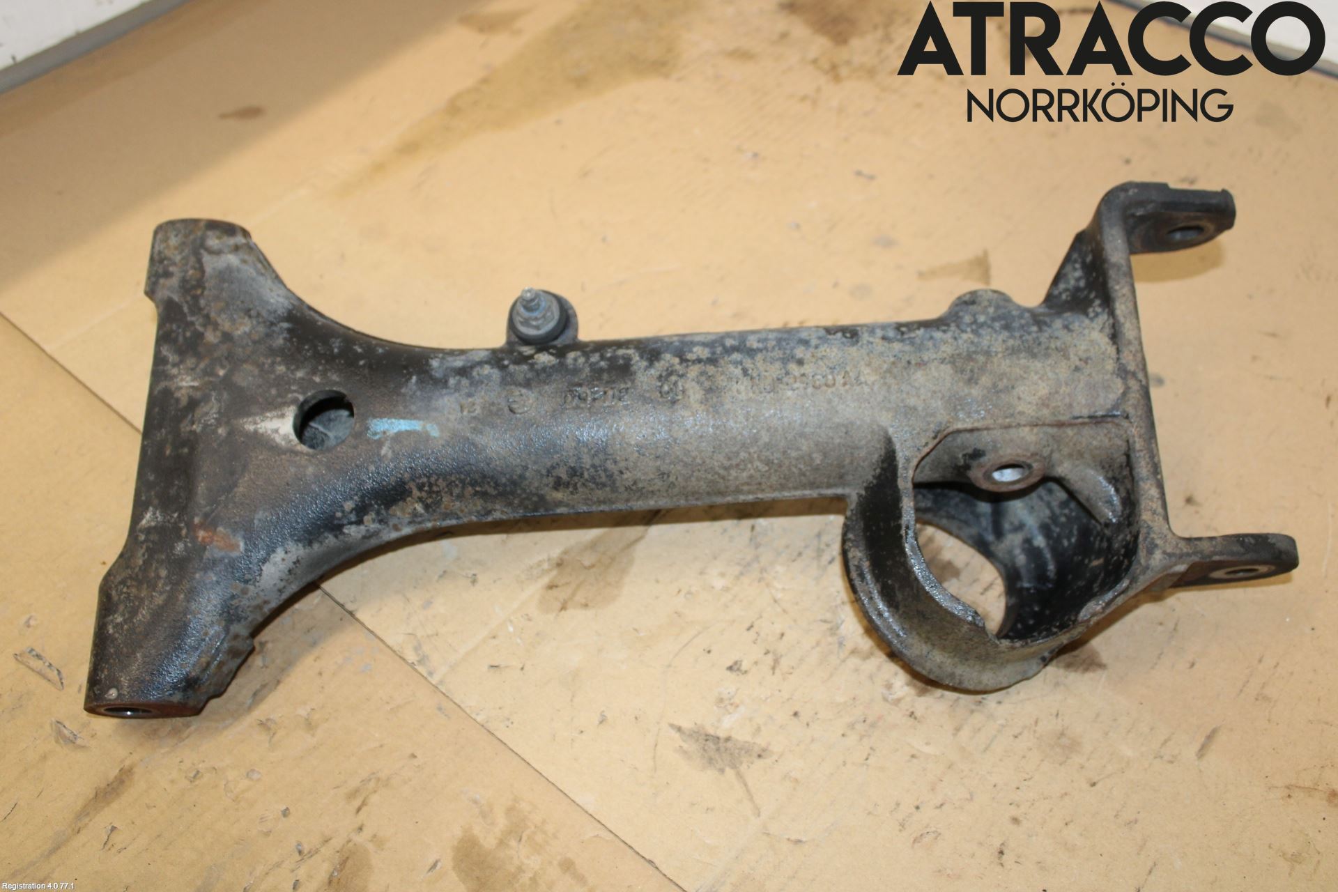 Jaguar XK8/XKR   96-06 Bärarm Bak Höger