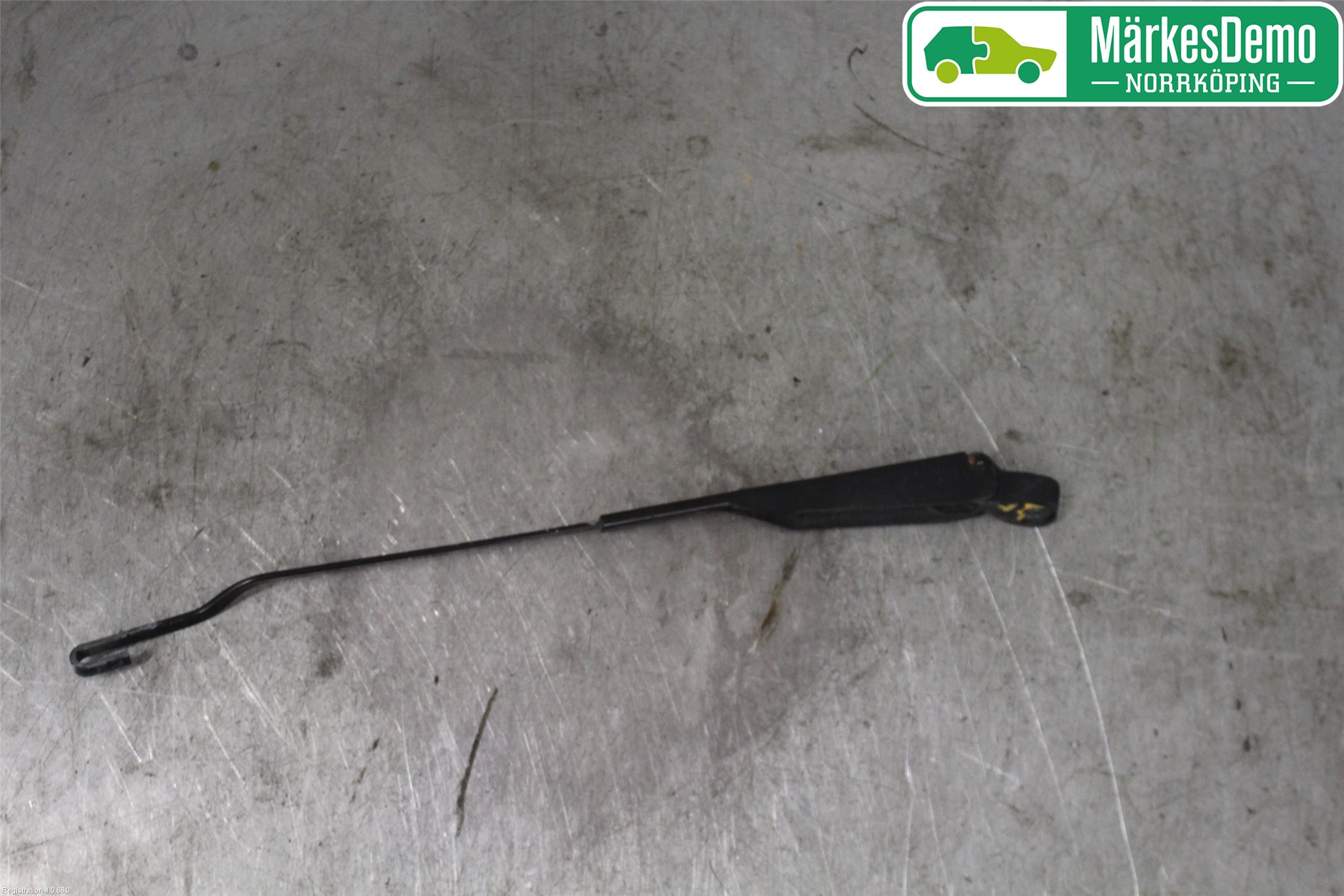 Renault CLIO    91-96 Torkararm Armar Vindruta