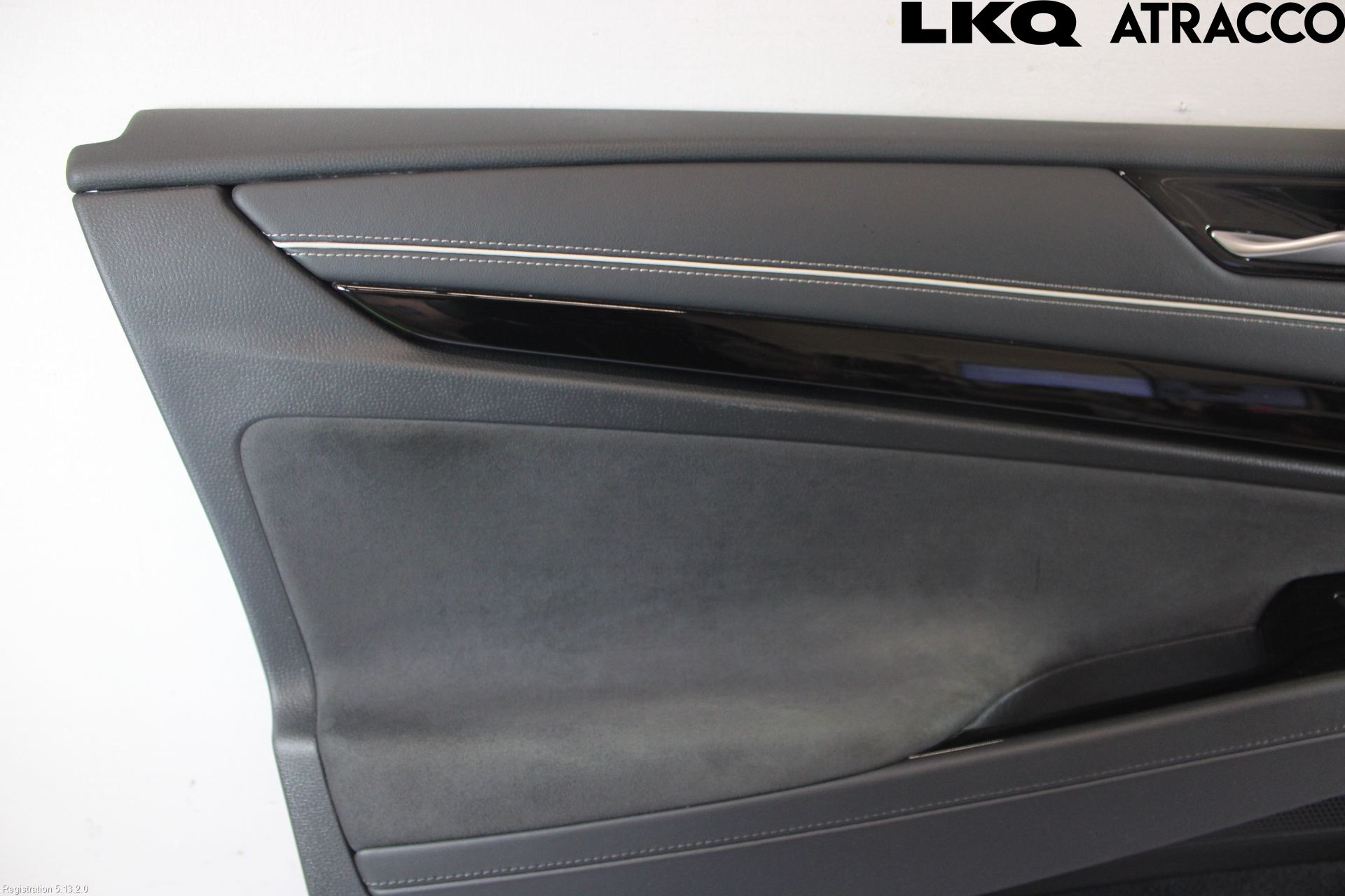 Volkswagen VW ID.7/TOURER 24- Dörrklädsel Vä