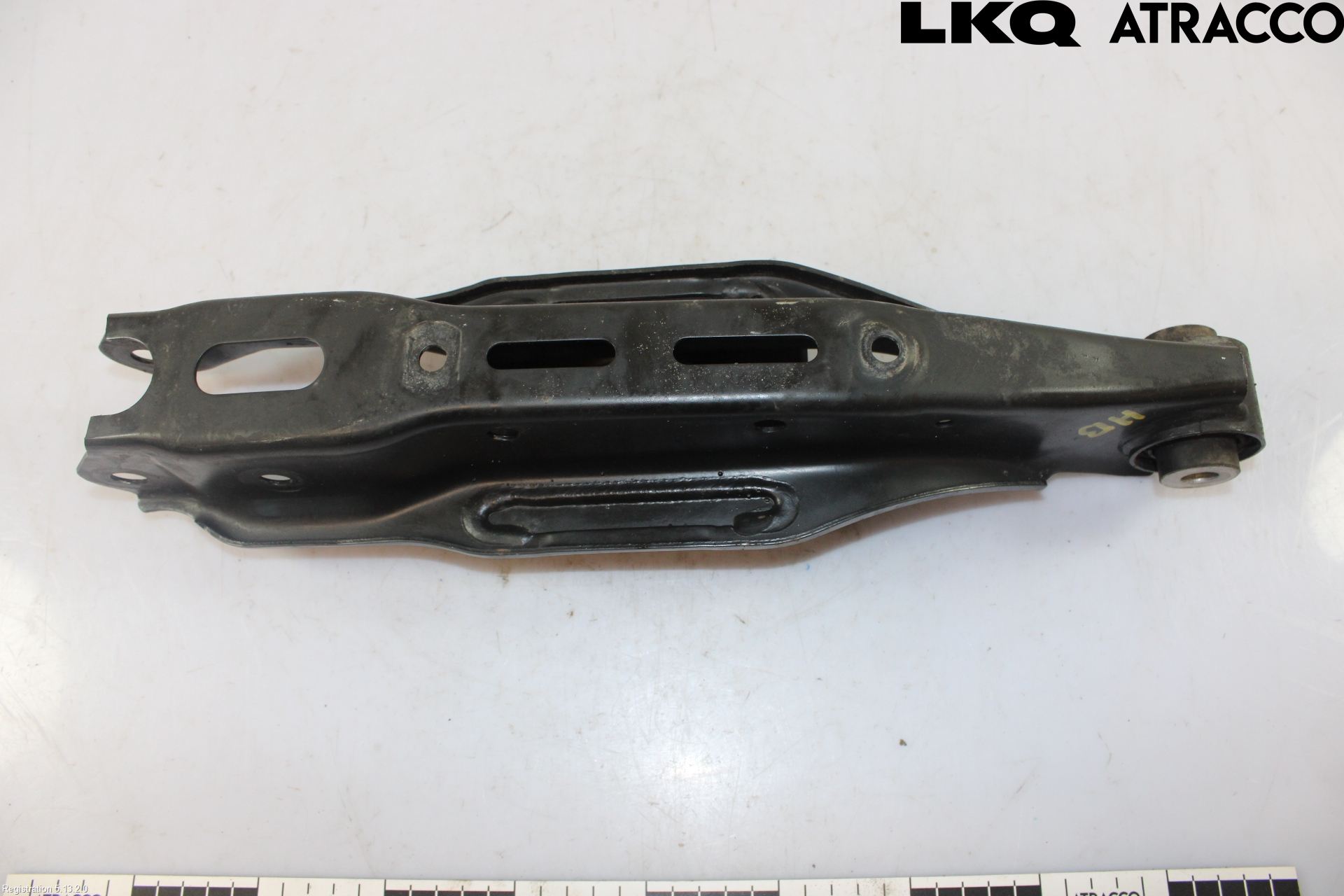 Volkswagen VW ID.7/TOURER 24- Bärarm Bak Höger