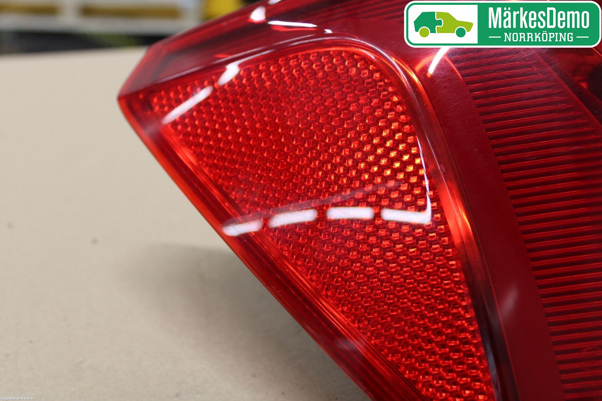 Audi Q5 09-16 Bakljus Lucka Vä