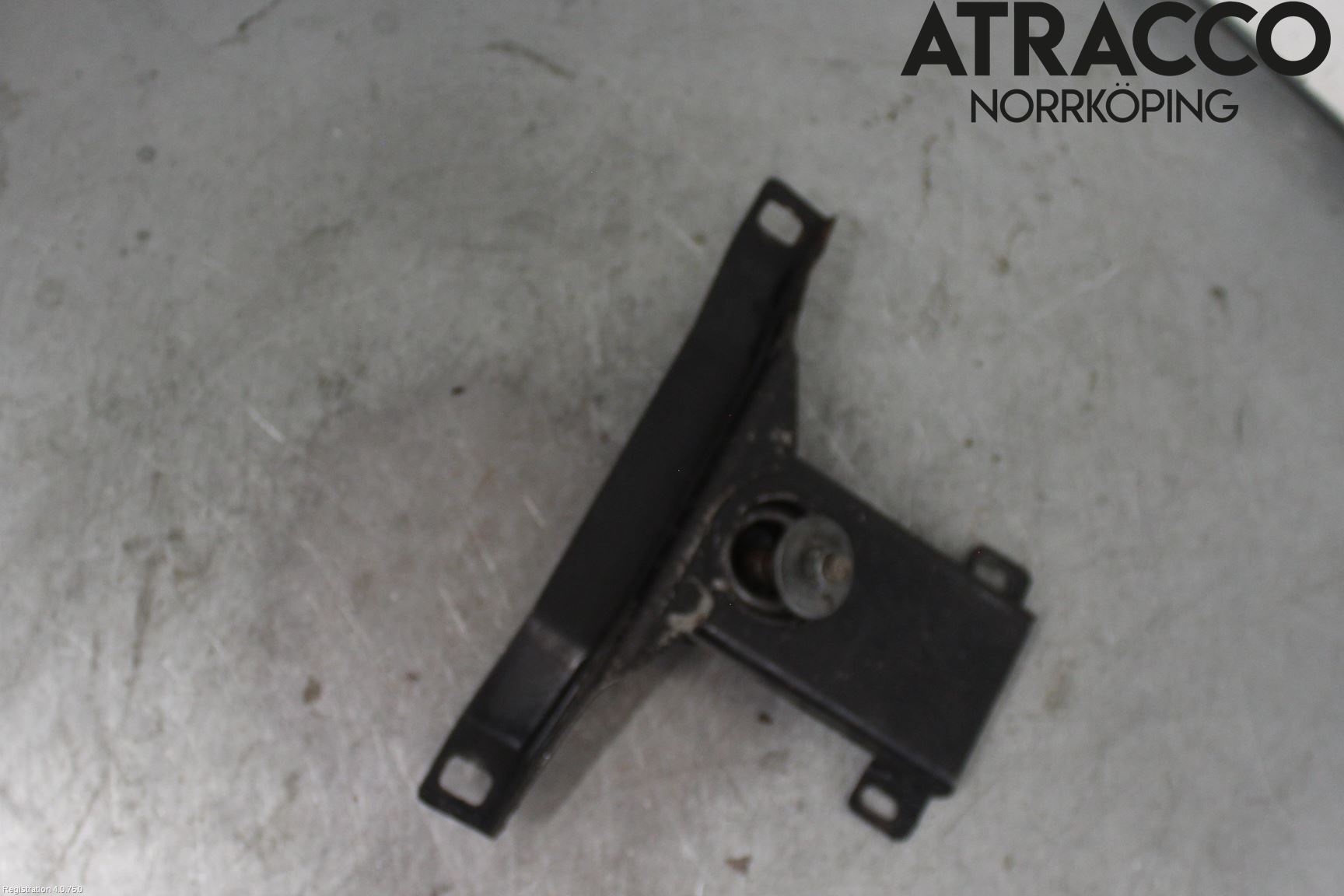 Jaguar XJ SERIE 1   68-73 Växellådsfäste