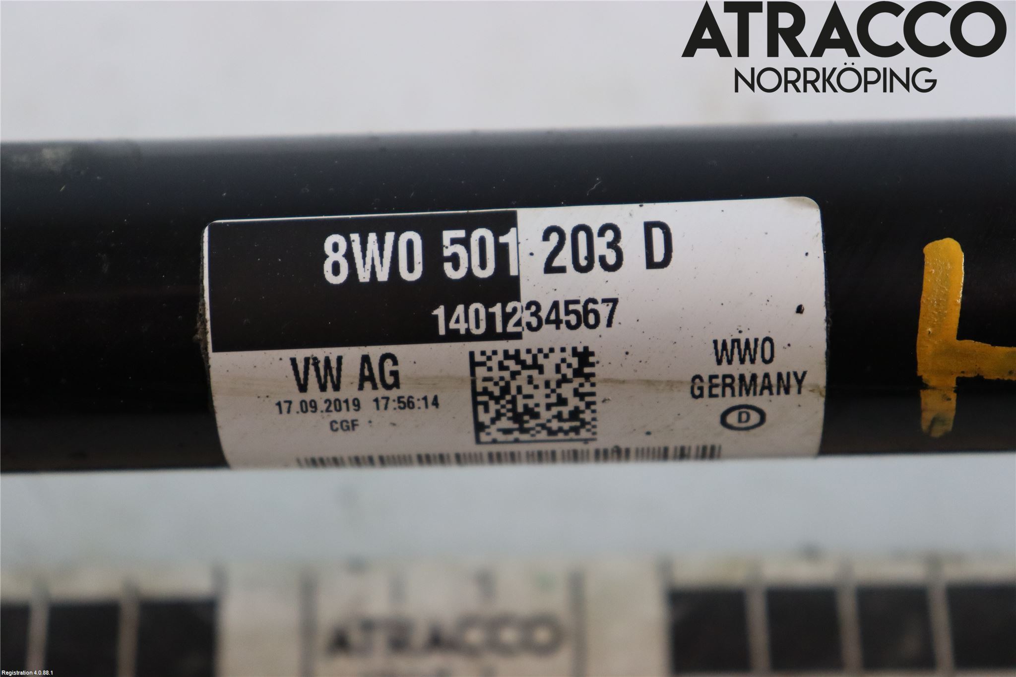 Audi A4/S4 B9 20- Drivaxel Bak Höger