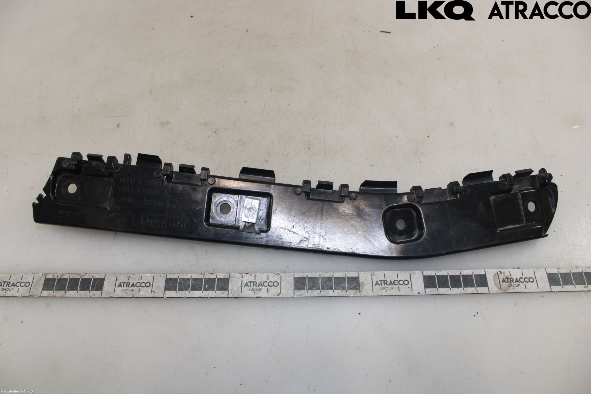 Ford KUGA 17-19 Stötfångarfäste Bak Hö
