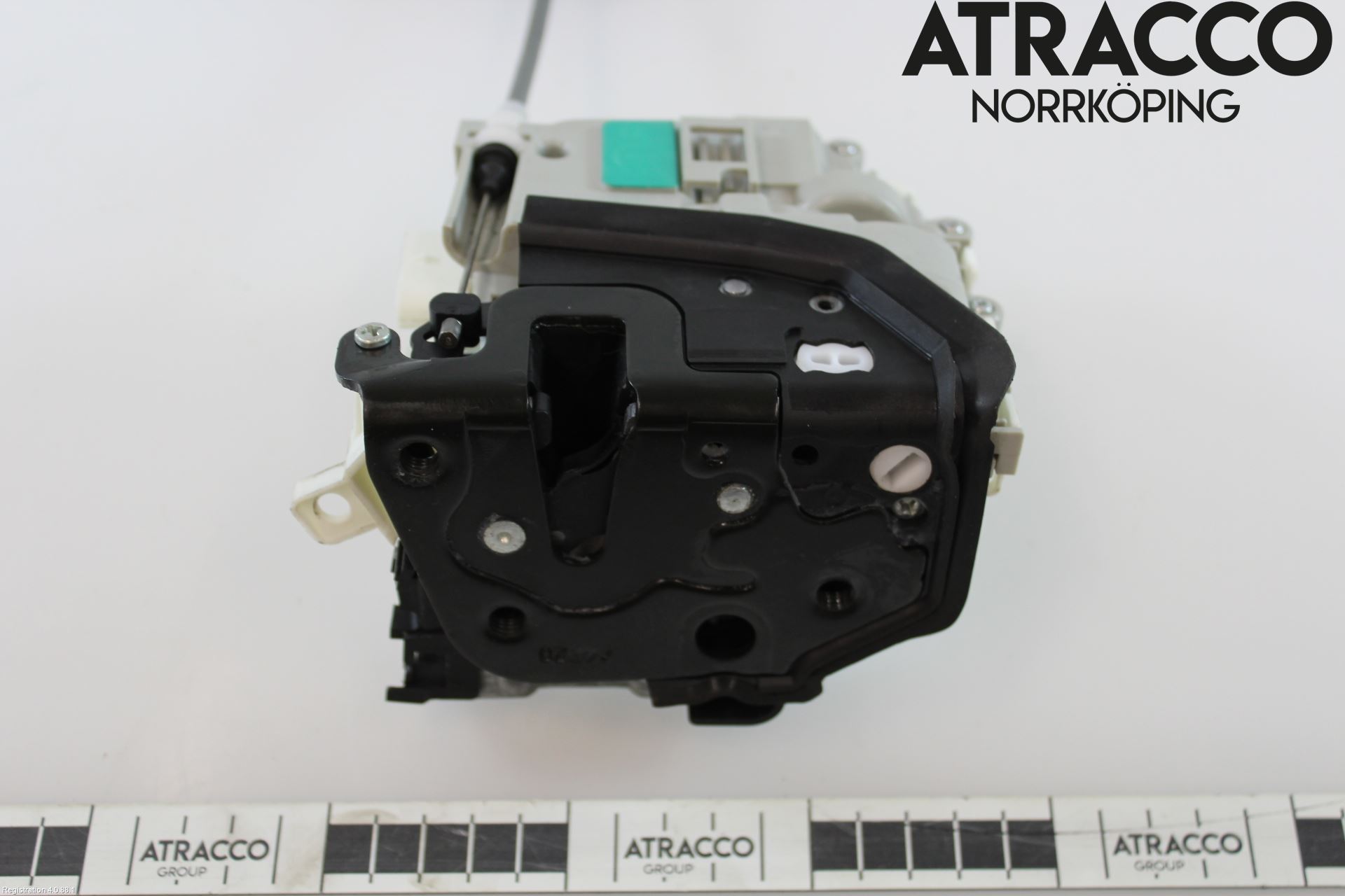Audi A4/S4 B9 20- Låskista-Dörrlås