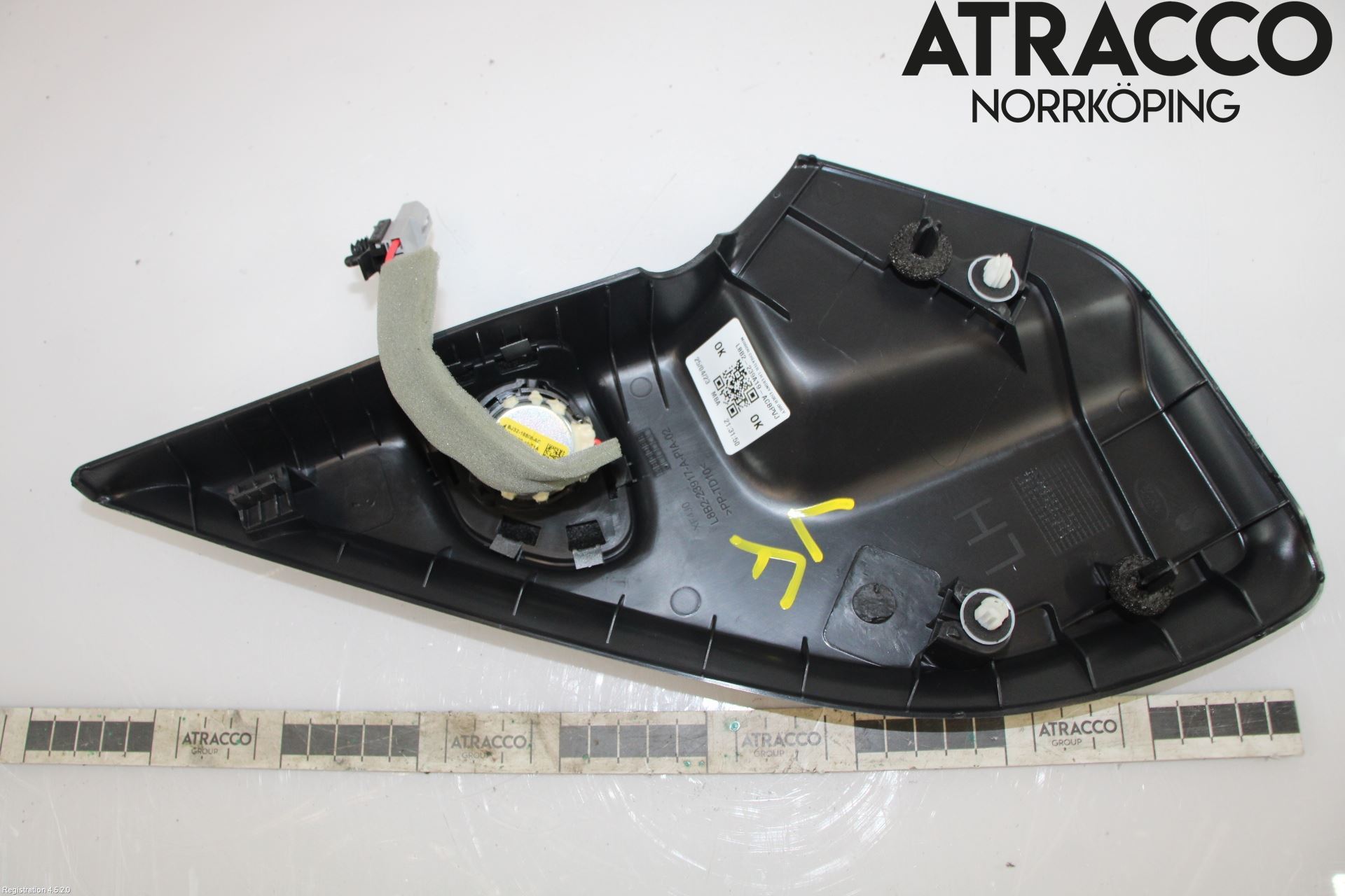 Landrover DEFENDER (L663) 20- Inr Plastd A-B-C Stolpe