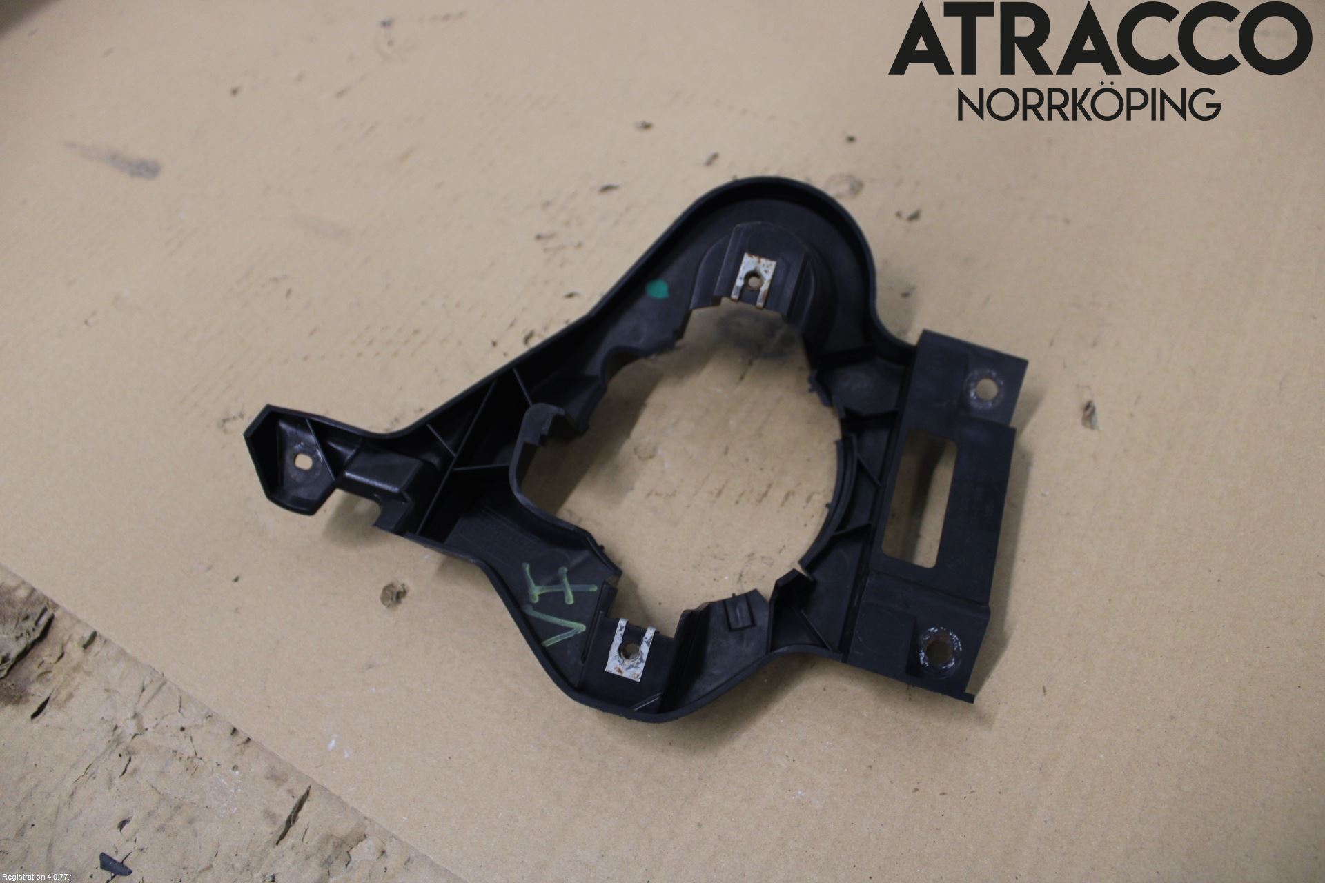 BMW 1 E87/81 5D/3D 03-11 Dimljussarg Fram