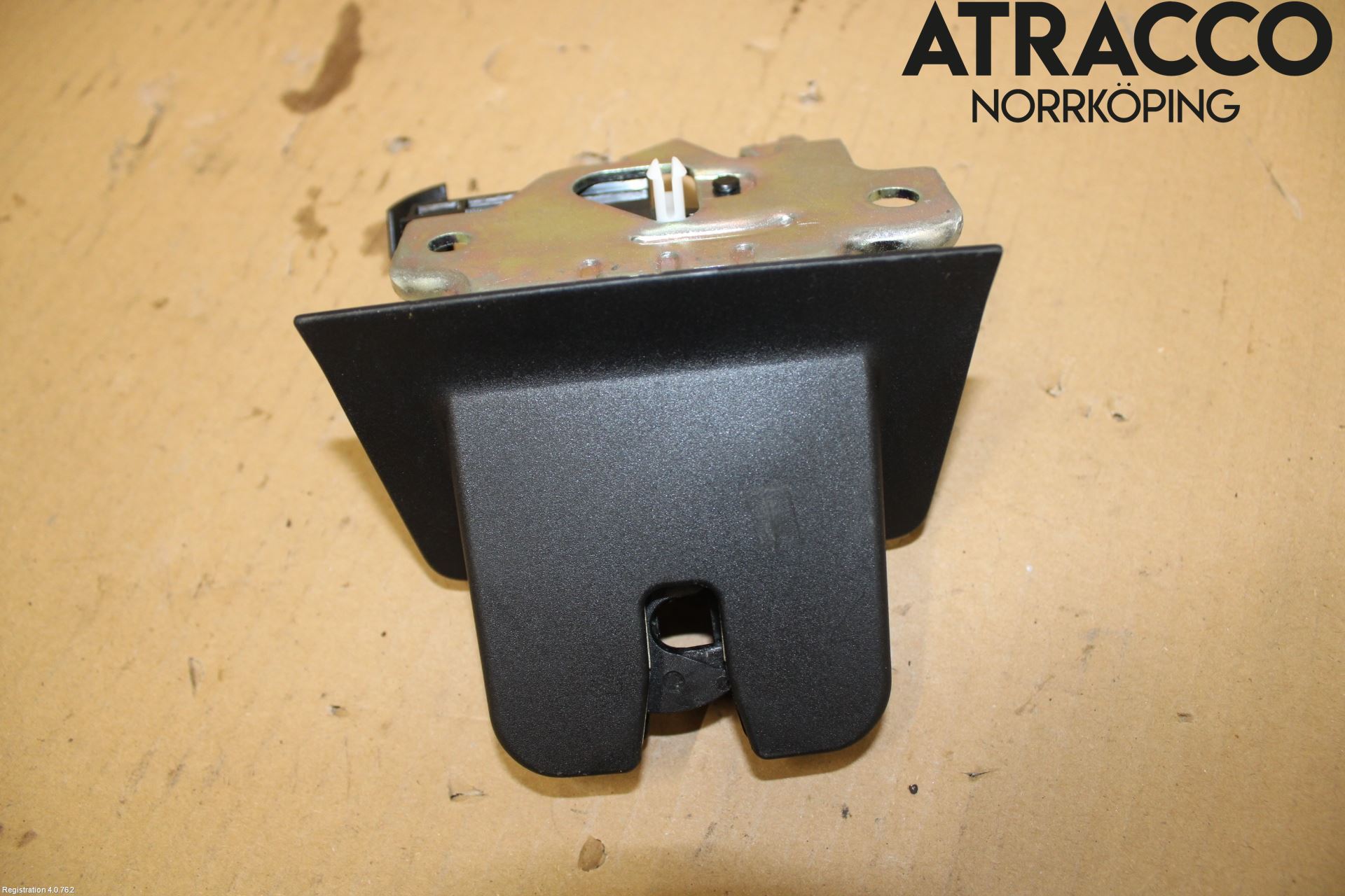 Audi A3/S3 8Y 21- Låskista Baklucka