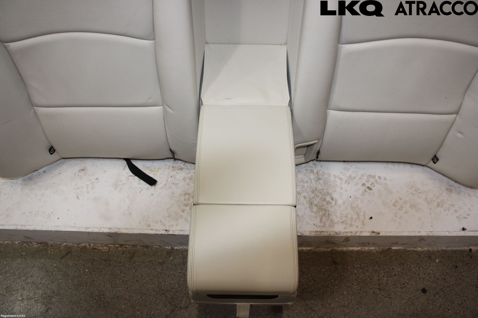Jaguar XJ X350        03-09 Inredning Ryggdyna Bak