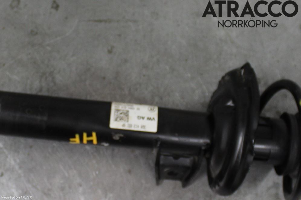 Volkswagen VW PASSAT 20-24 Fjäderben Fram Höger