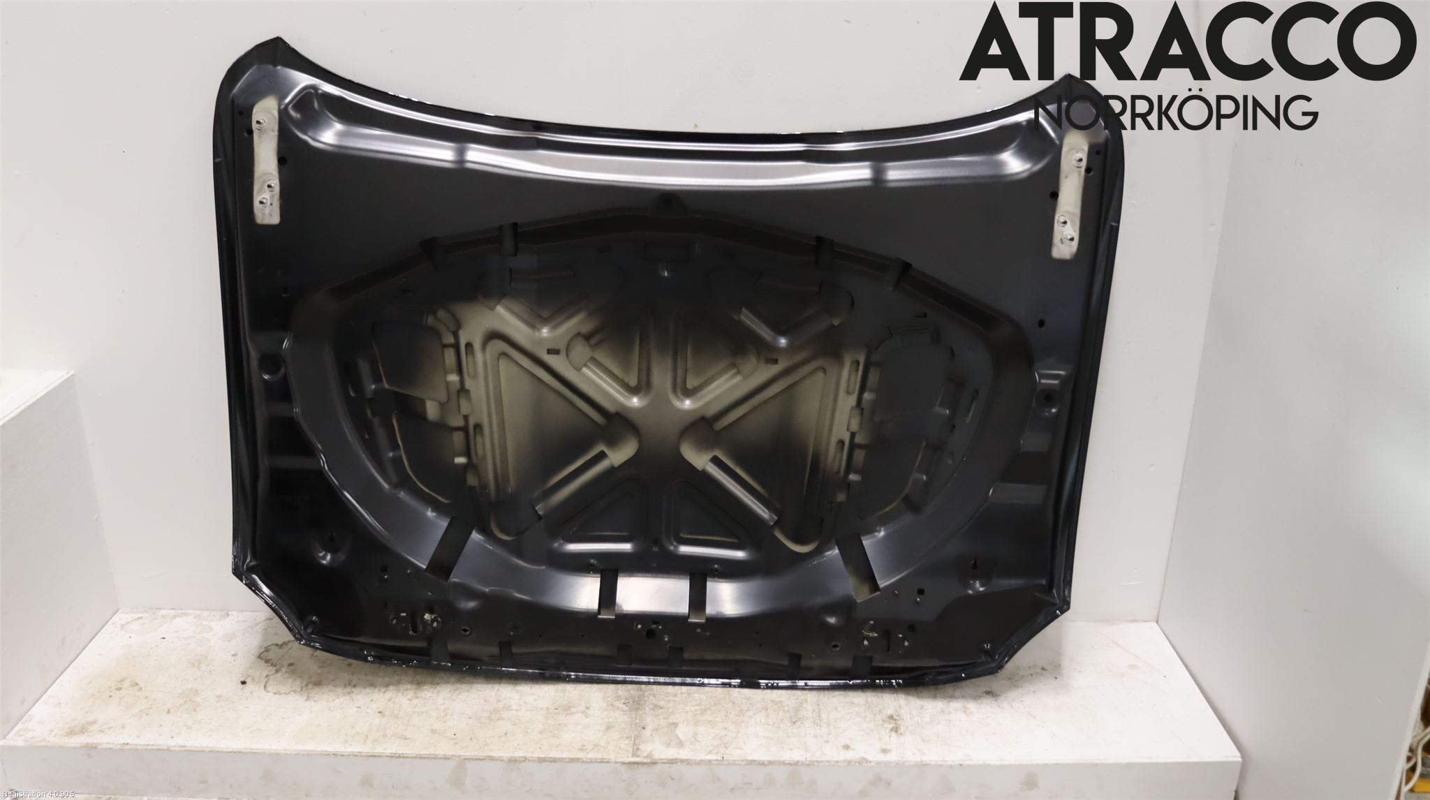 Jaguar F-PACE Huv Fram