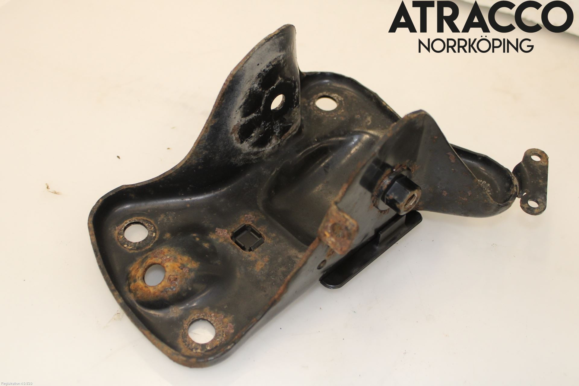 Seat LEON 13-20 Bakaxel Fäste