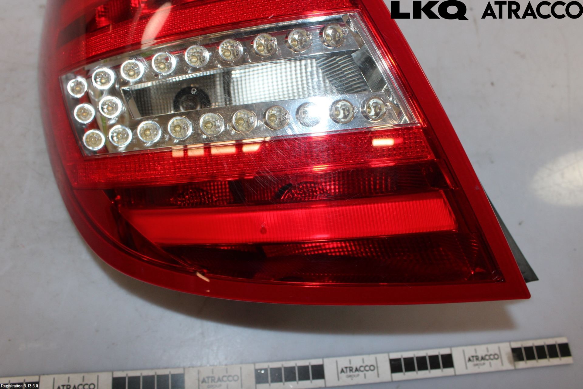 Mercedes-Benz MB C-KLASS (W204) 07-15 Bakljus Vänster
