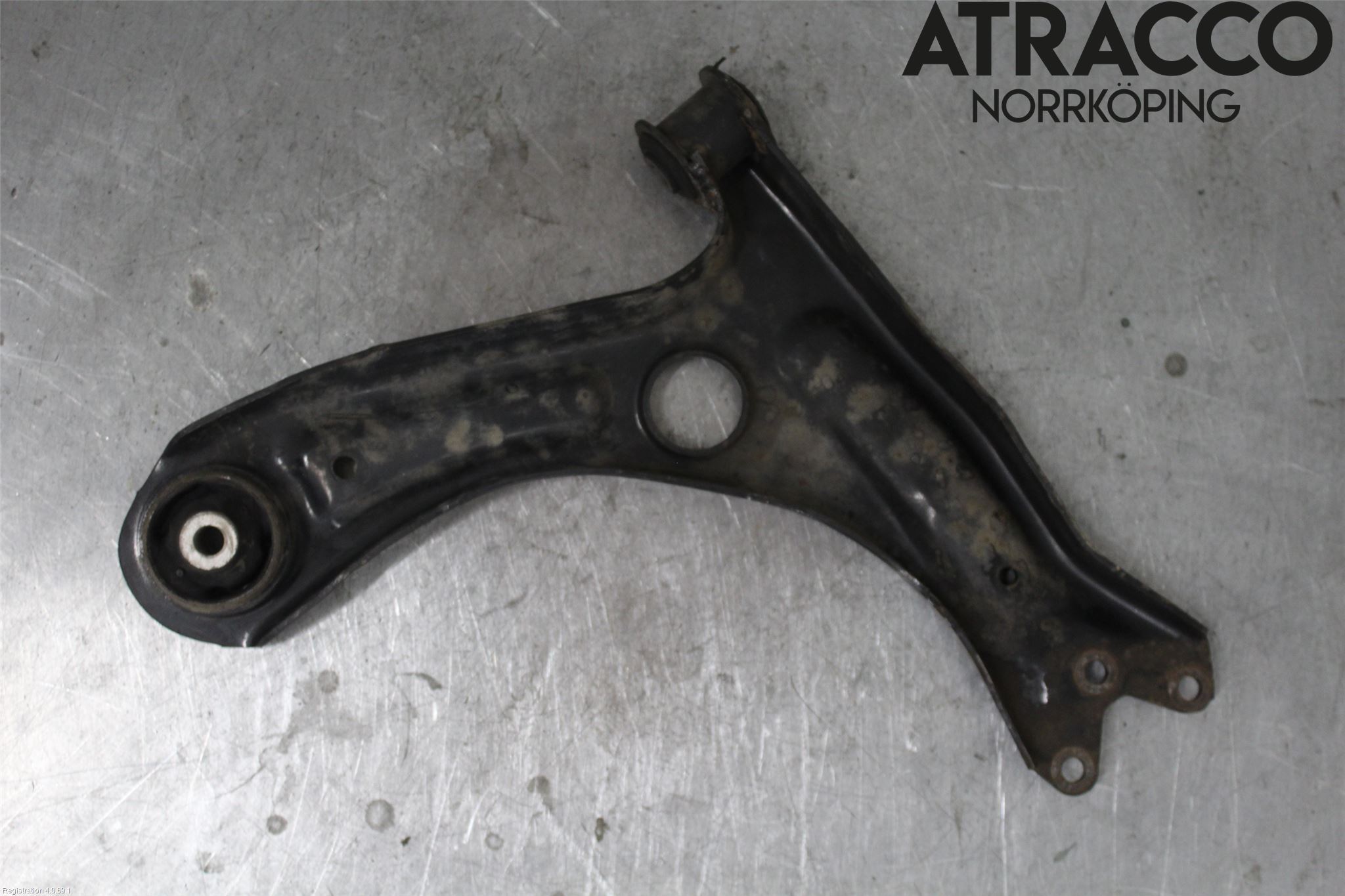 Volkswagen VW UP! / E-UP! Bärarm Fram Undre Vä