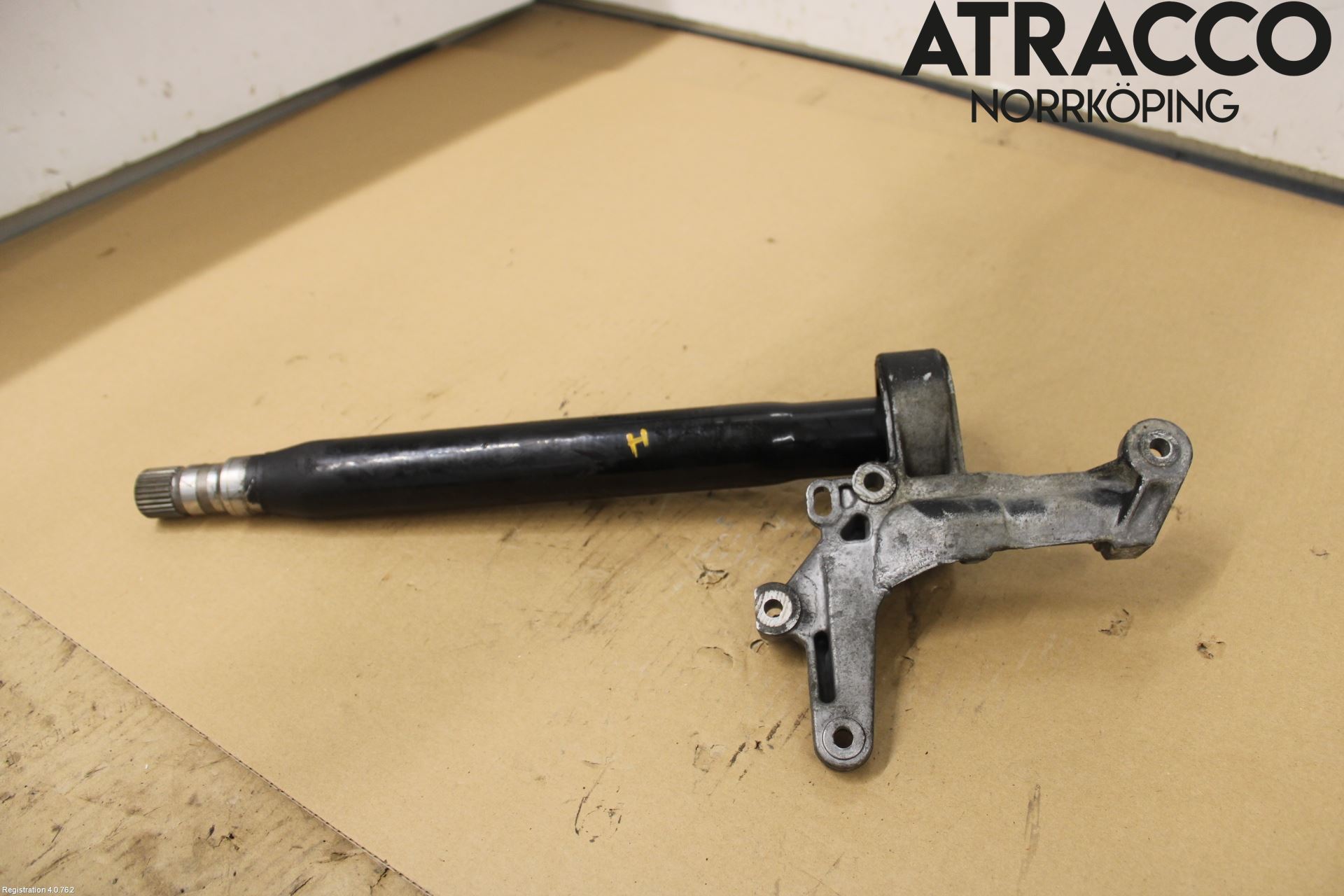 Saab 9-5 -05 Drivaxel Fram Höger