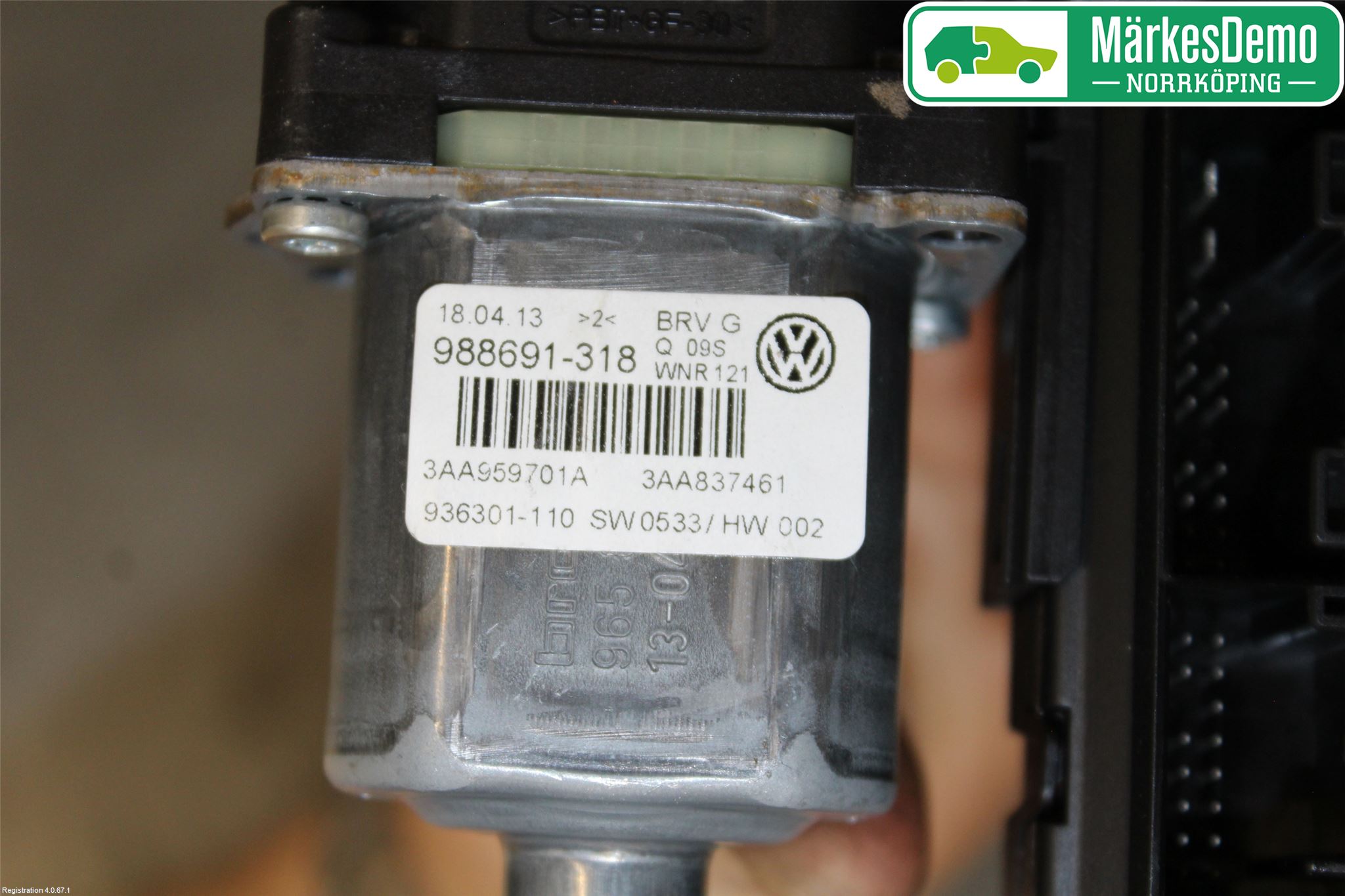 Volkswagen VW PASSAT 11-14 Fönsterhissmotor