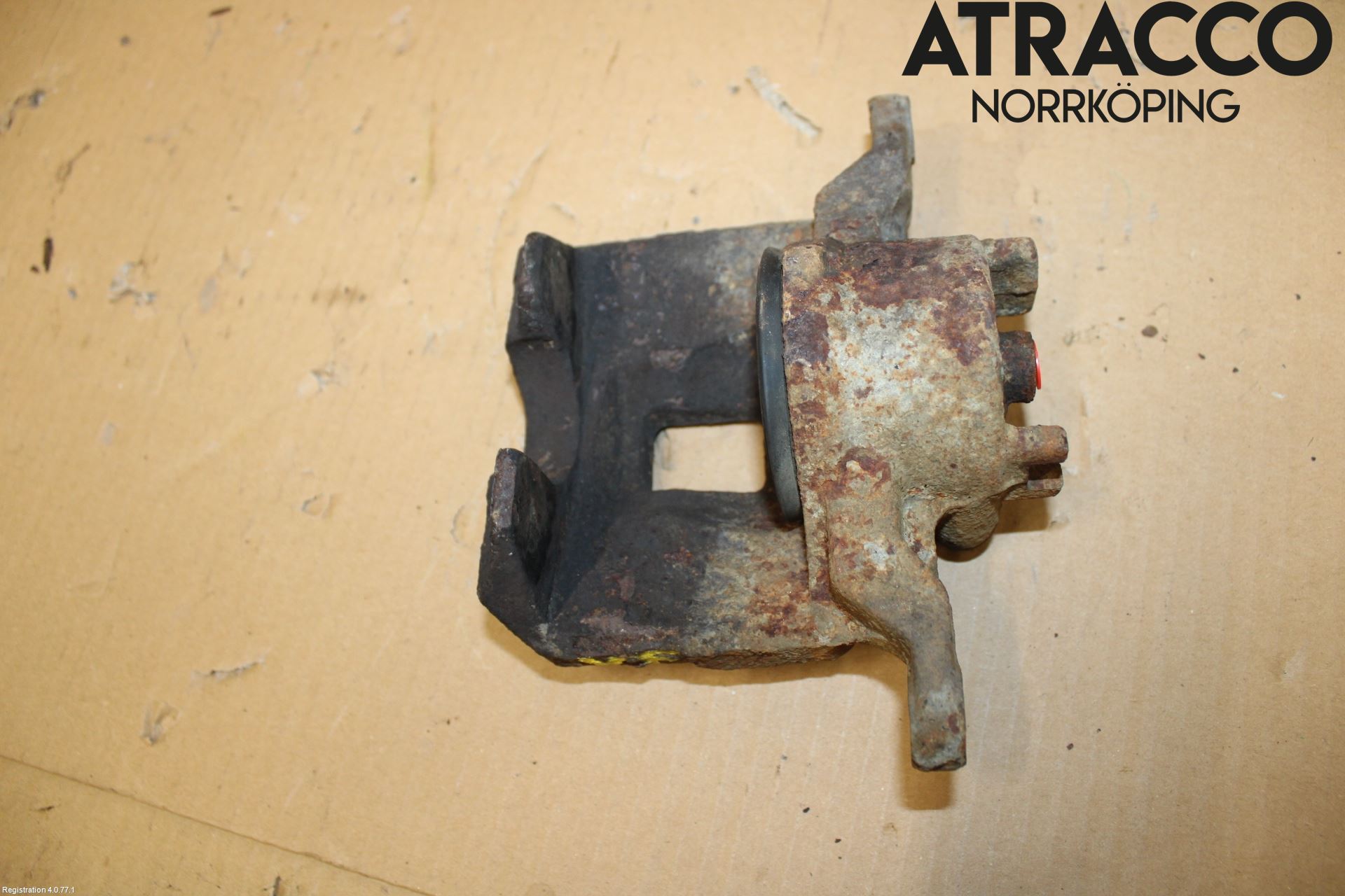 Mitsubishi L200 06-15 Bromsok Fram Vänster