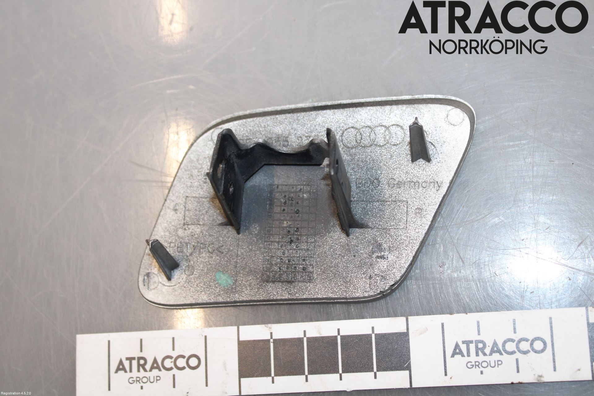 Audi A4/S4 01-05 Spolarmunstycke Strålkastare