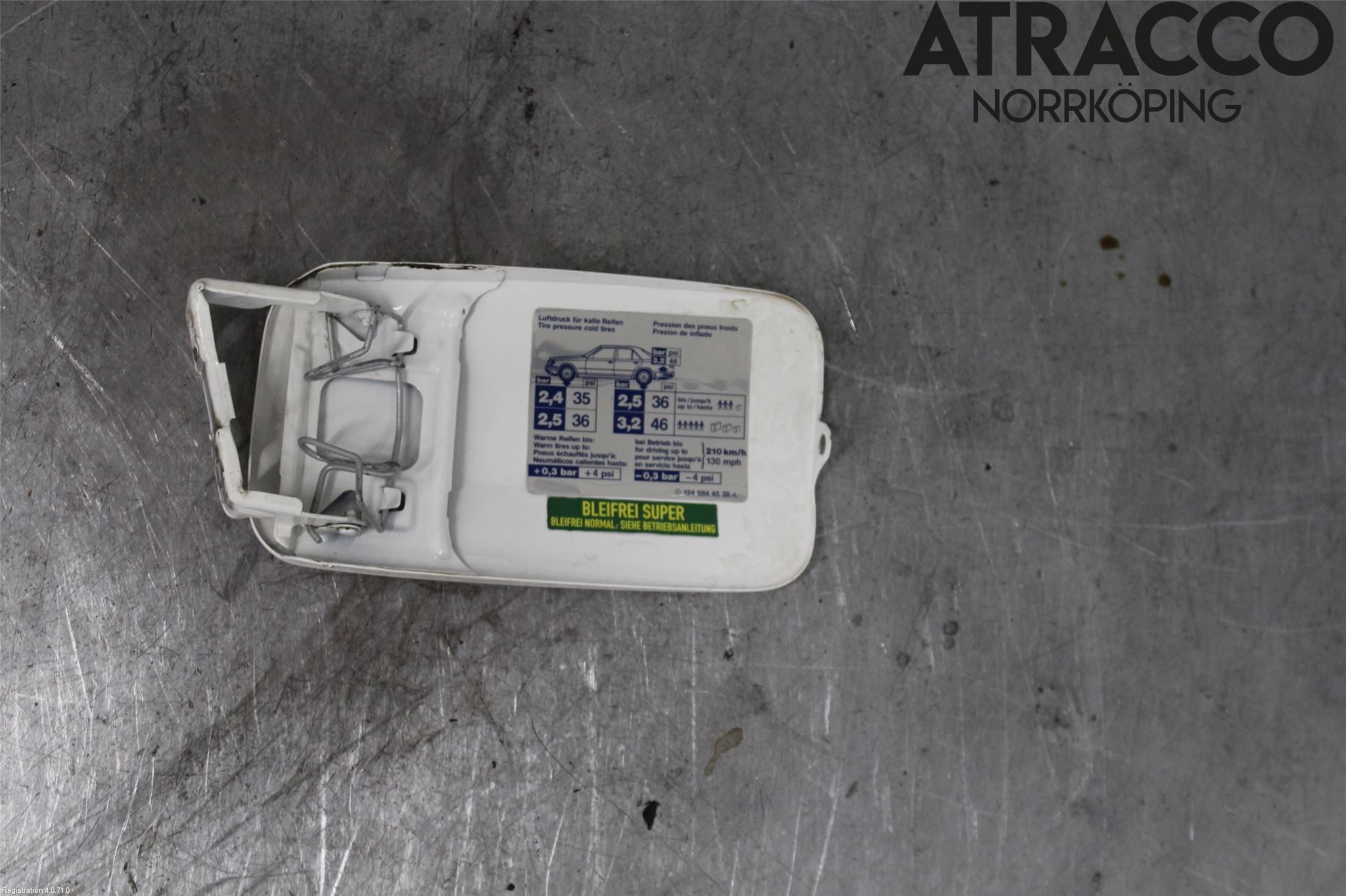 Mercedes-Benz MB 200-500  (W124) 86-96 Tanklucka