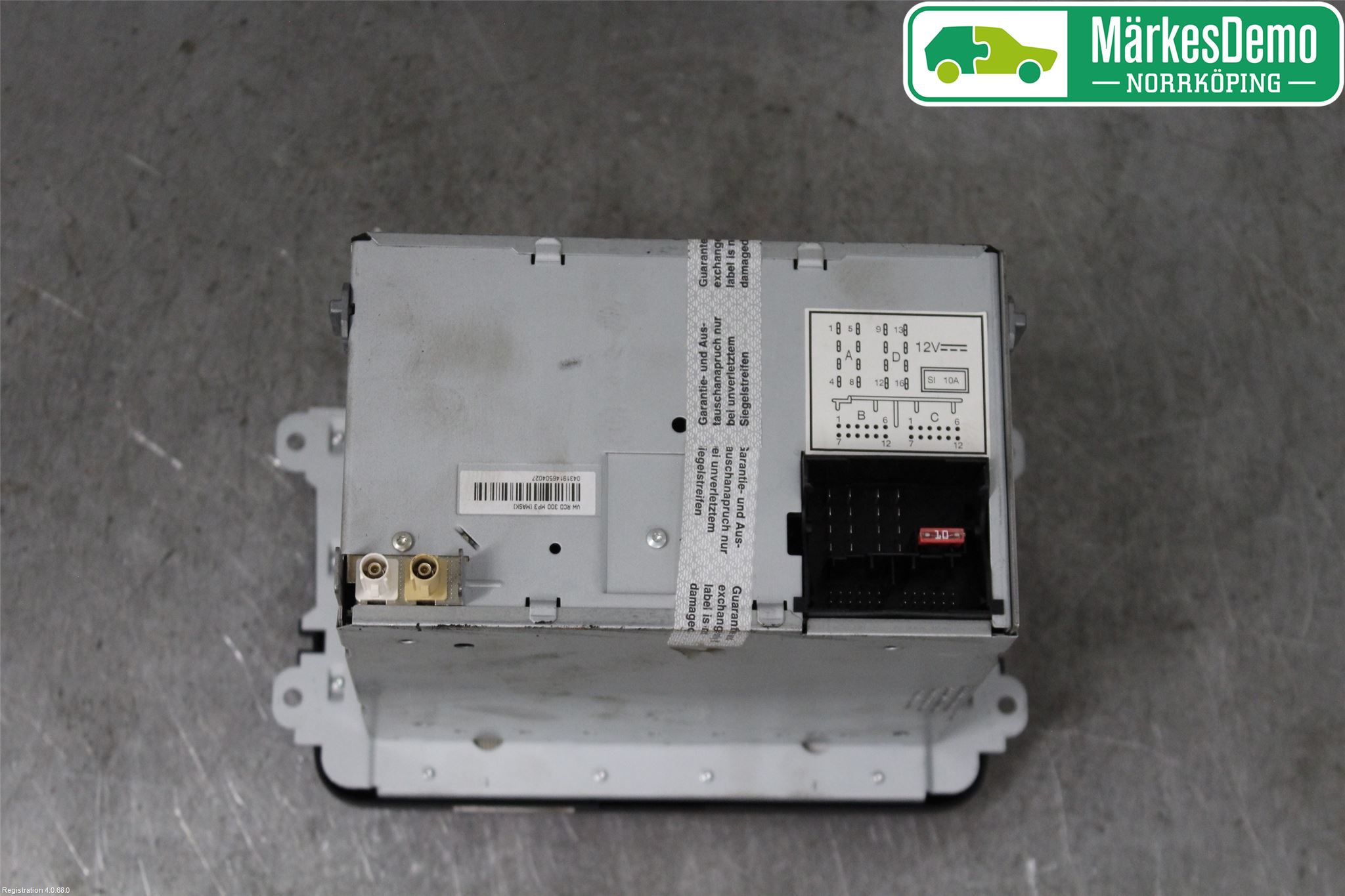 Volkswagen VW CADDY      04-10 Cd Radio - Multimediapanel