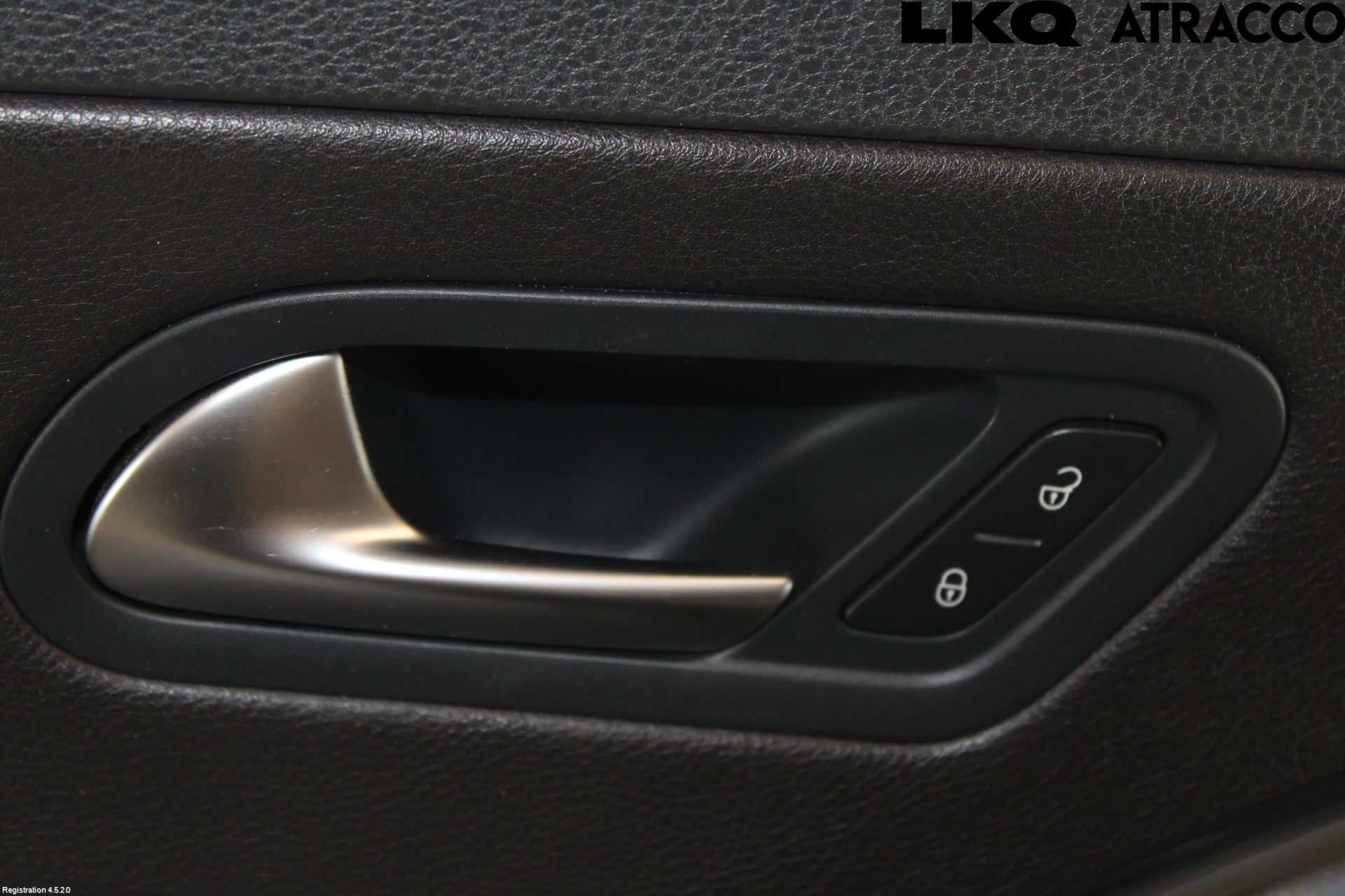 Volkswagen VW SCIROCCO 09-17 Dörrklädsel Vä