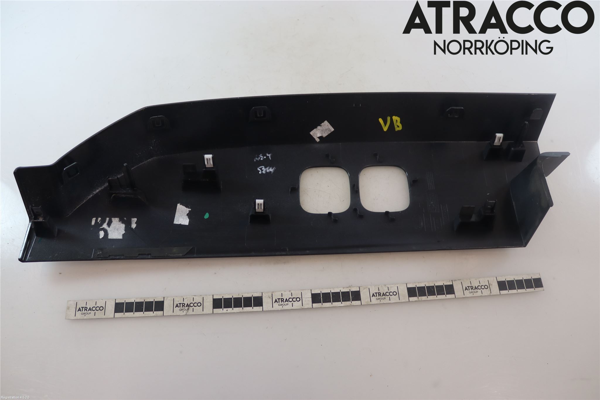 Landrover DEFENDER (L663) 20- Bakljusinsats-Lamphvä