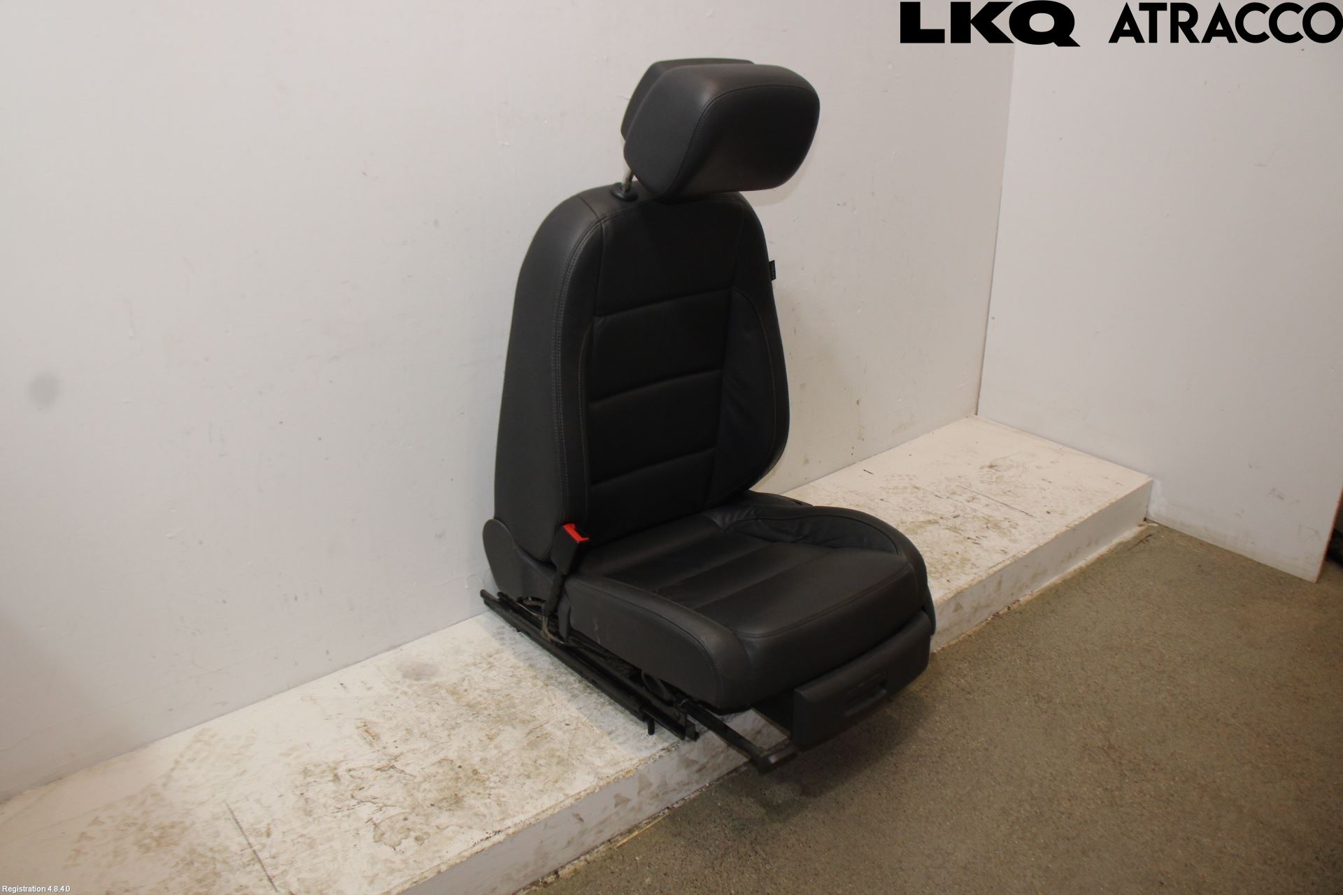 Volkswagen VW TOURAN 10-15 Inredning Stol Fram Vä