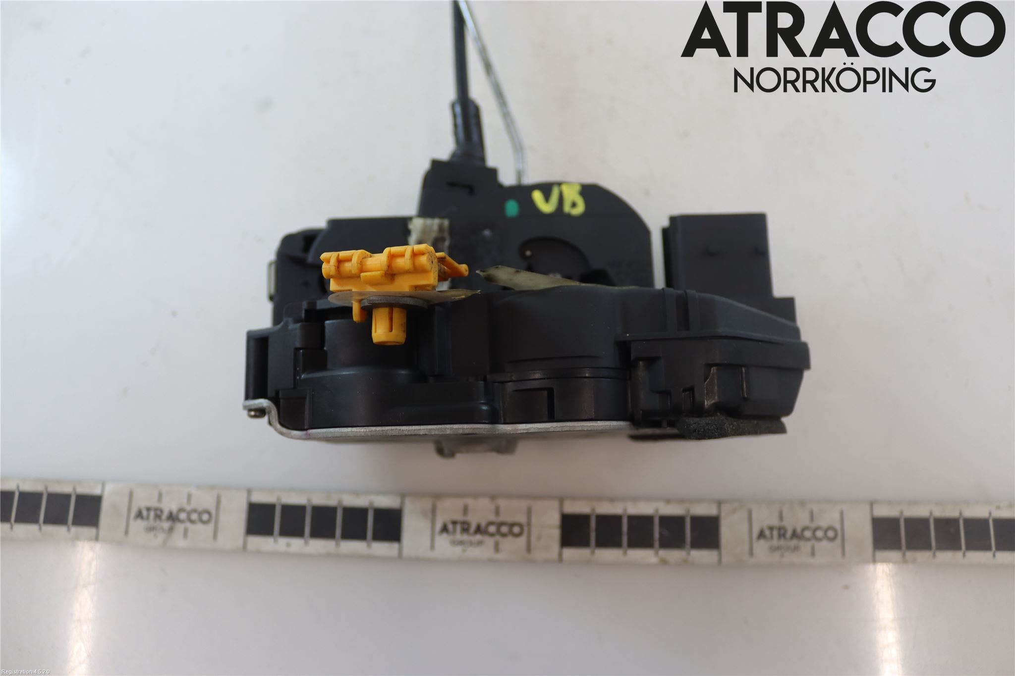 Opel ASTRA J 10-15 Låskista-Dörrlås