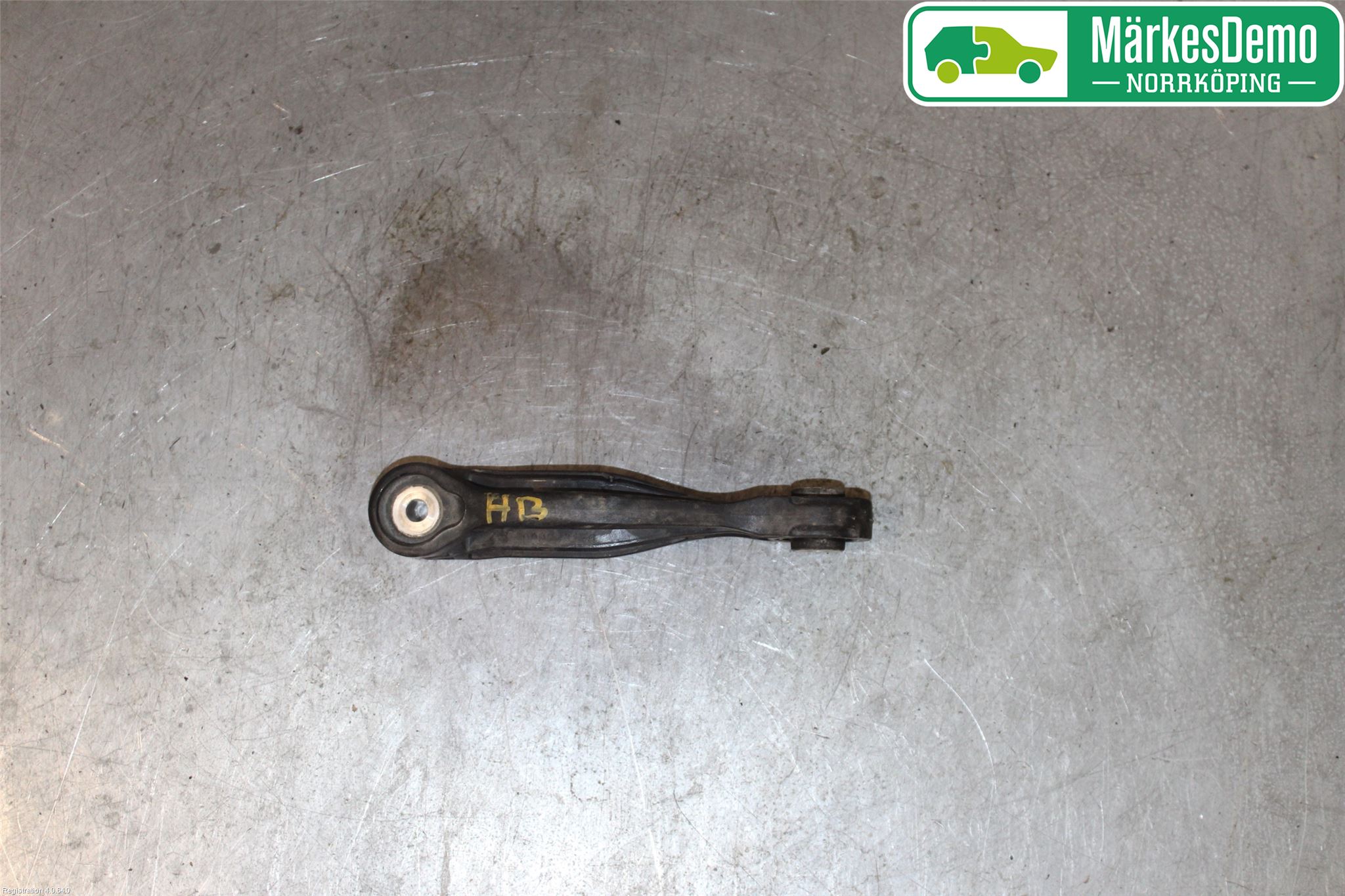 Audi A6 F2/C8 19- Krängningshämmarstag Bak