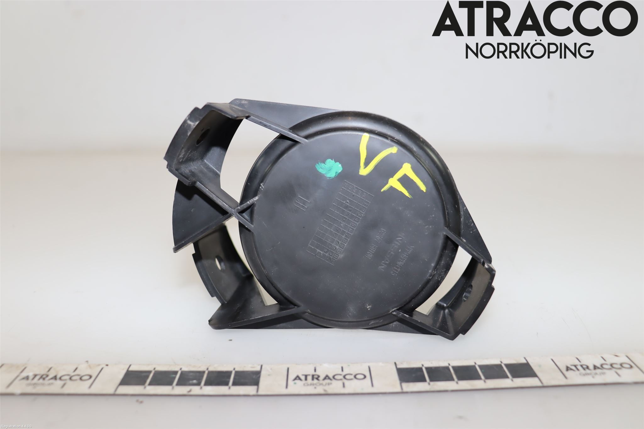 Nissan NOTE E11 06-14 Grilldel Vänster