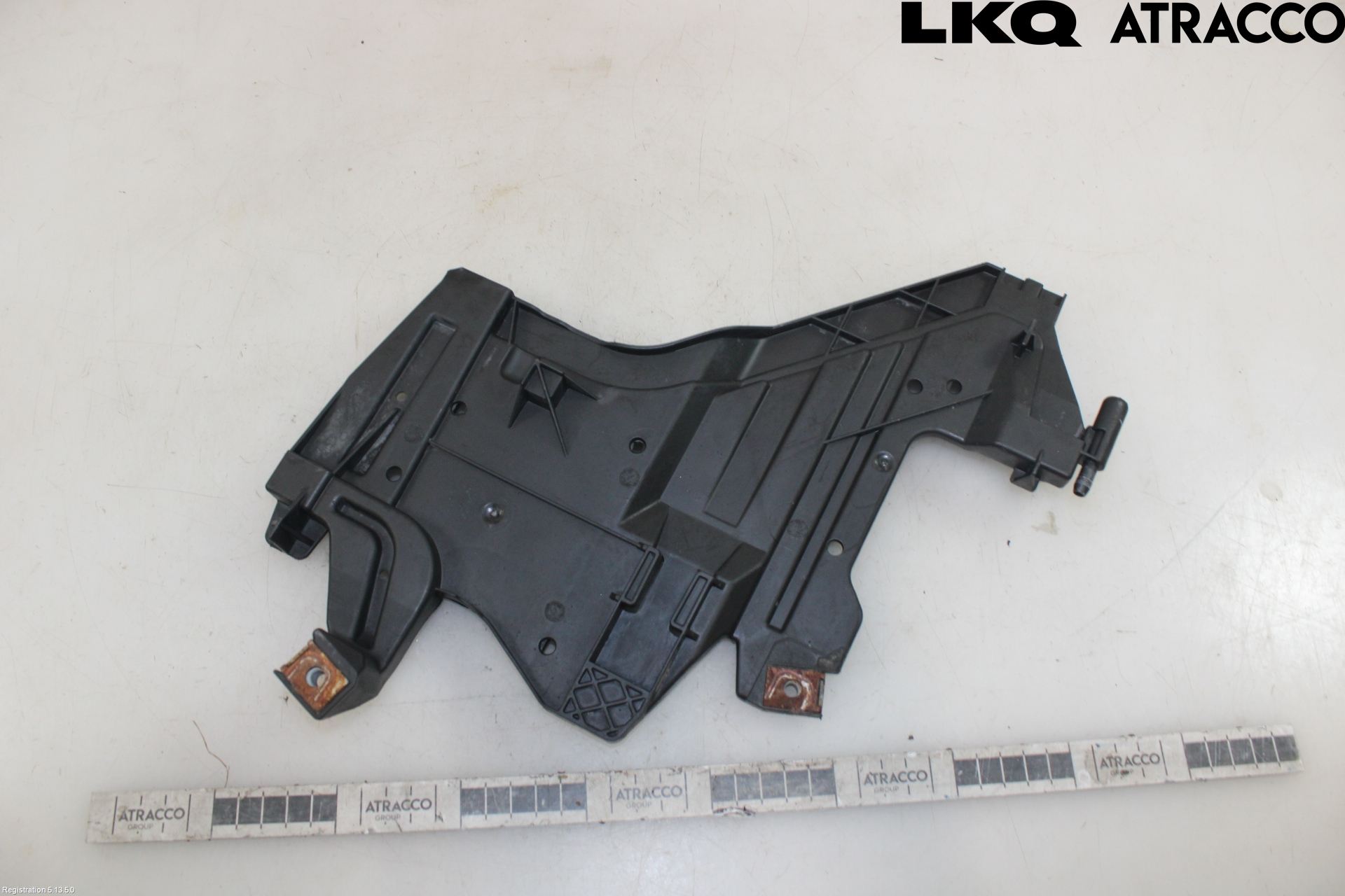 Audi A4/S4 08-11 Strålkast Fästsarg