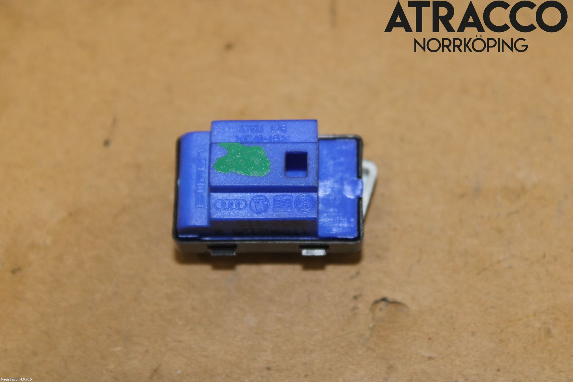 Volkswagen VW CADDY 11-15 Strömställare Centrallås