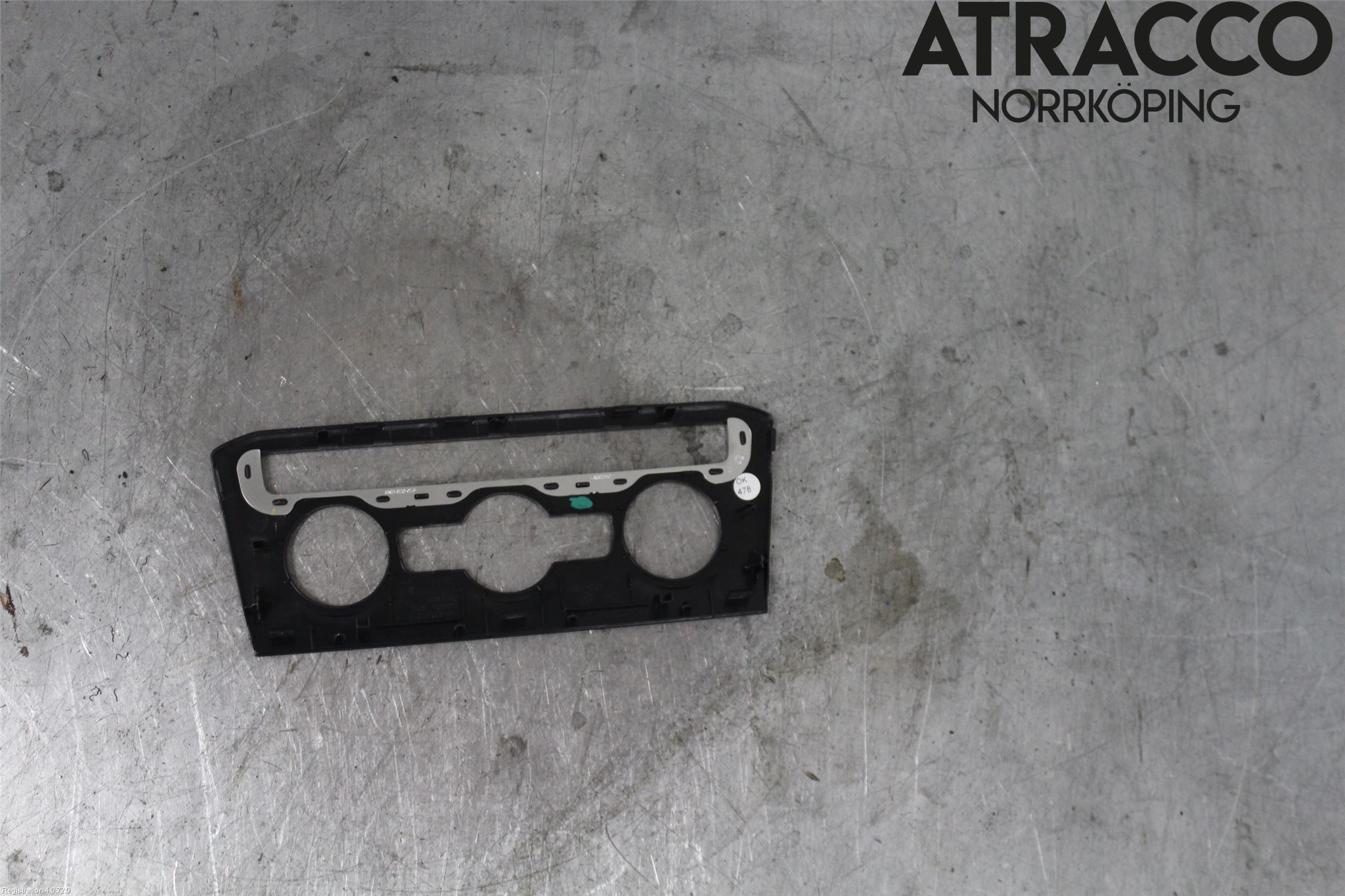 Volkswagen VW TIGUAN 16-24 Instrument-Radio Sarg