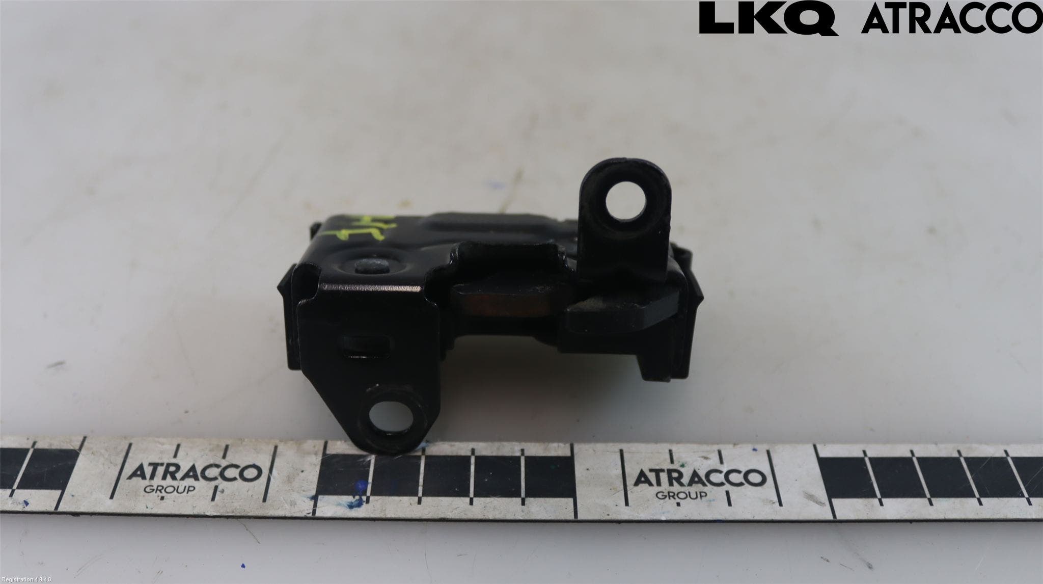 Mercedes-Benz MB C-KLASS (W204) 07-15 Huvlås