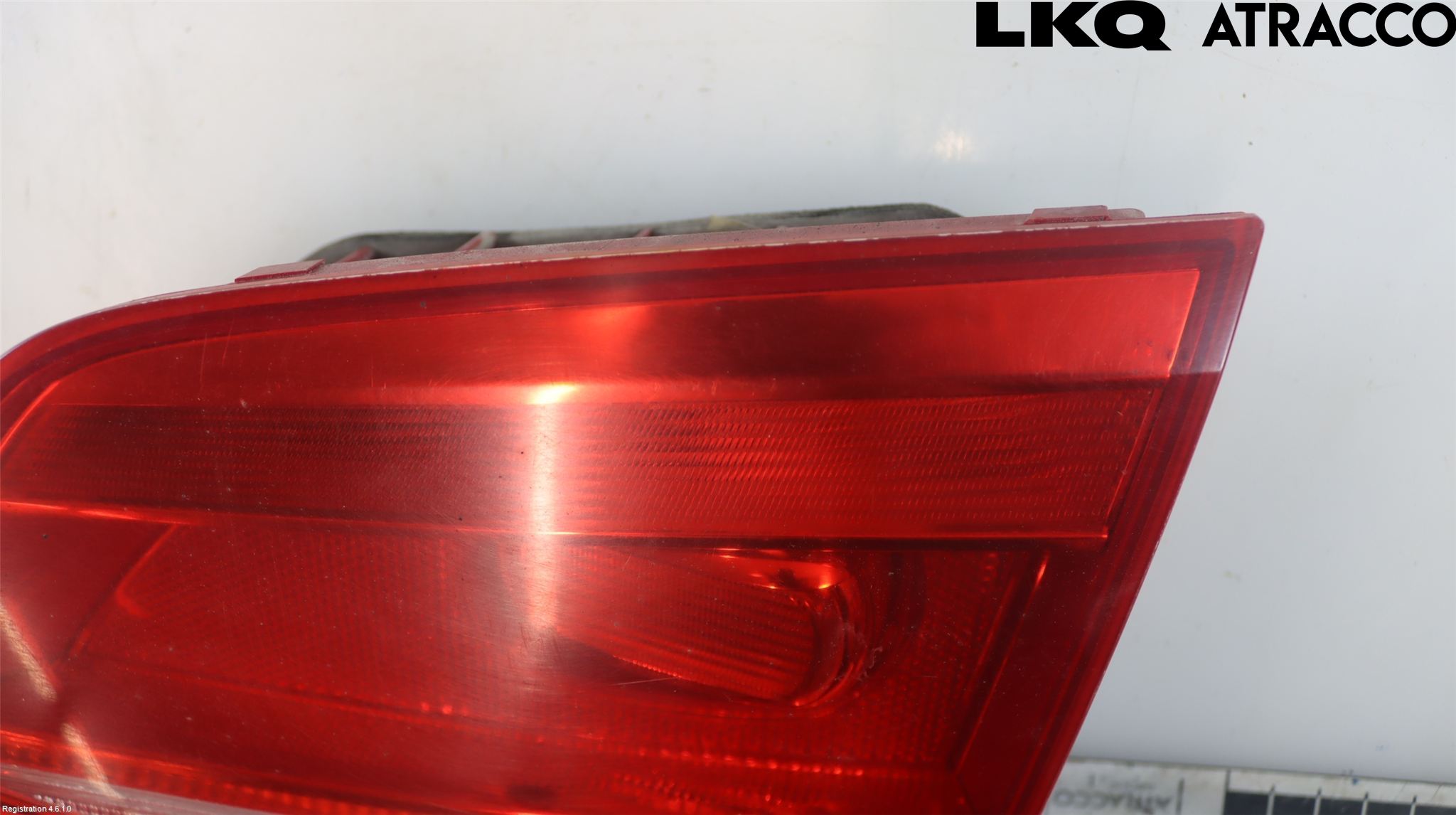Volkswagen VW PASSAT 11-14 Bakljus Lucka Hö