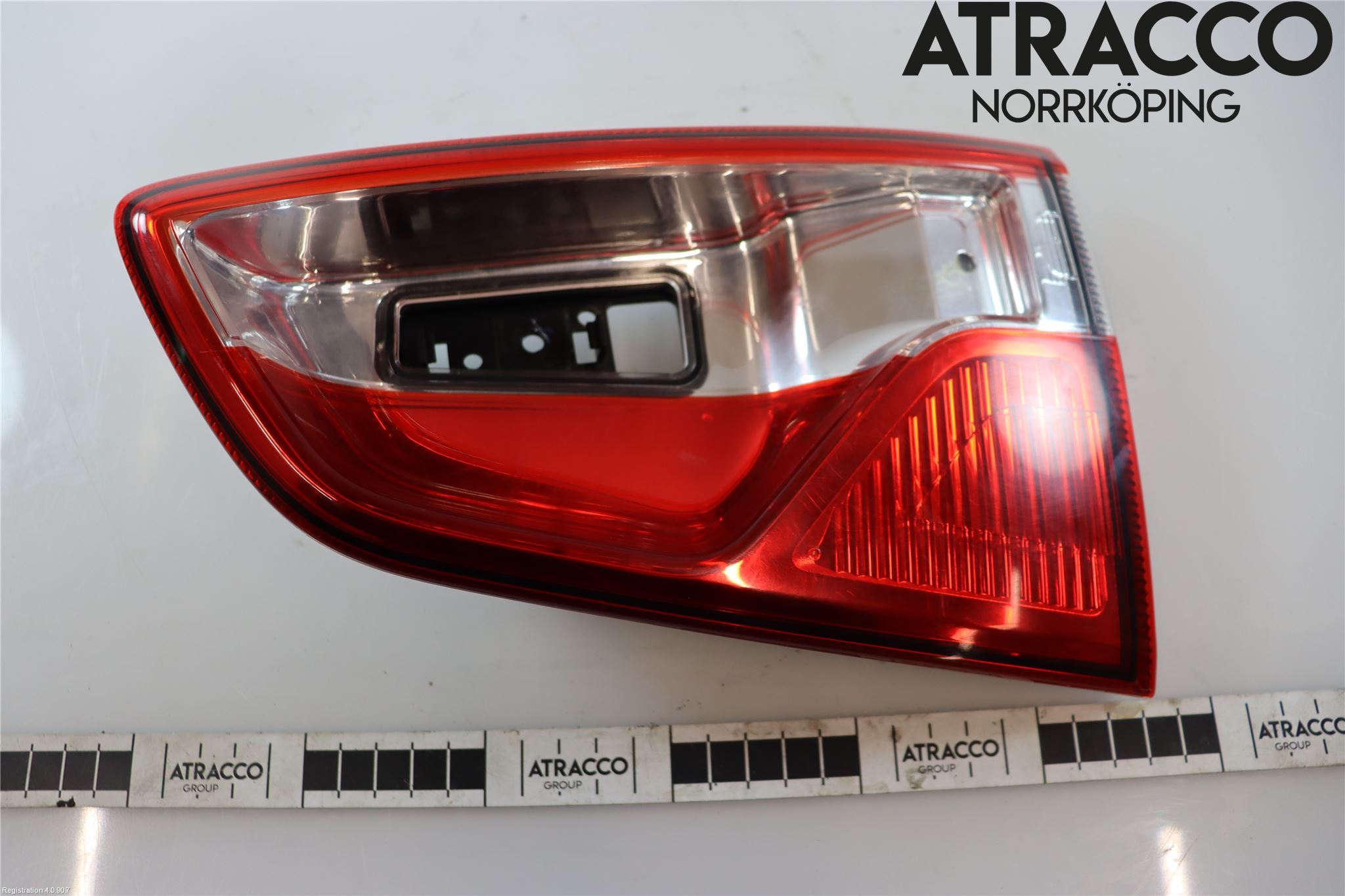 Ford ECOSPORT 17- Bakljus Lucka Hö