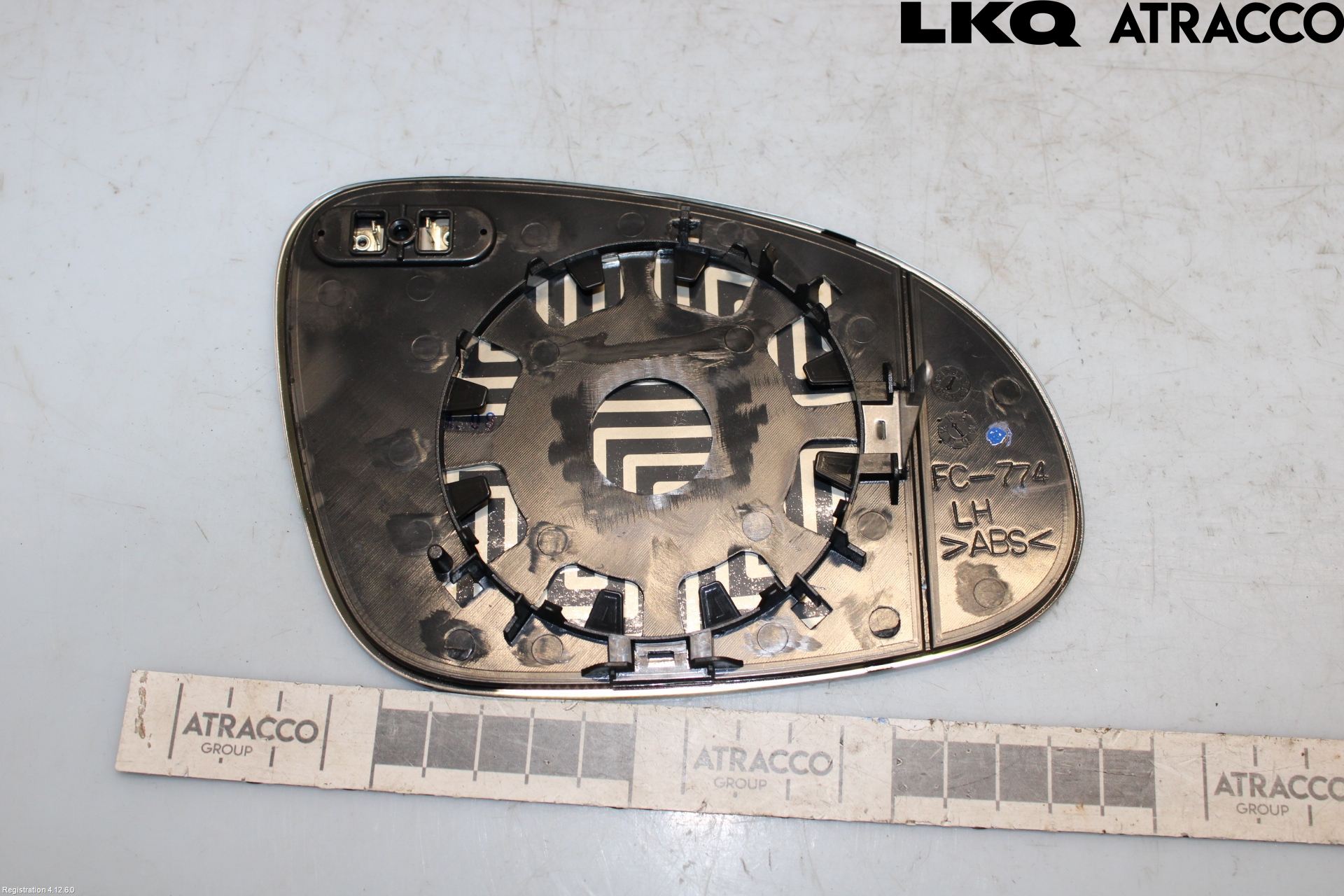 Volkswagen VW GOLF V 04-09 Spegelglas Vä