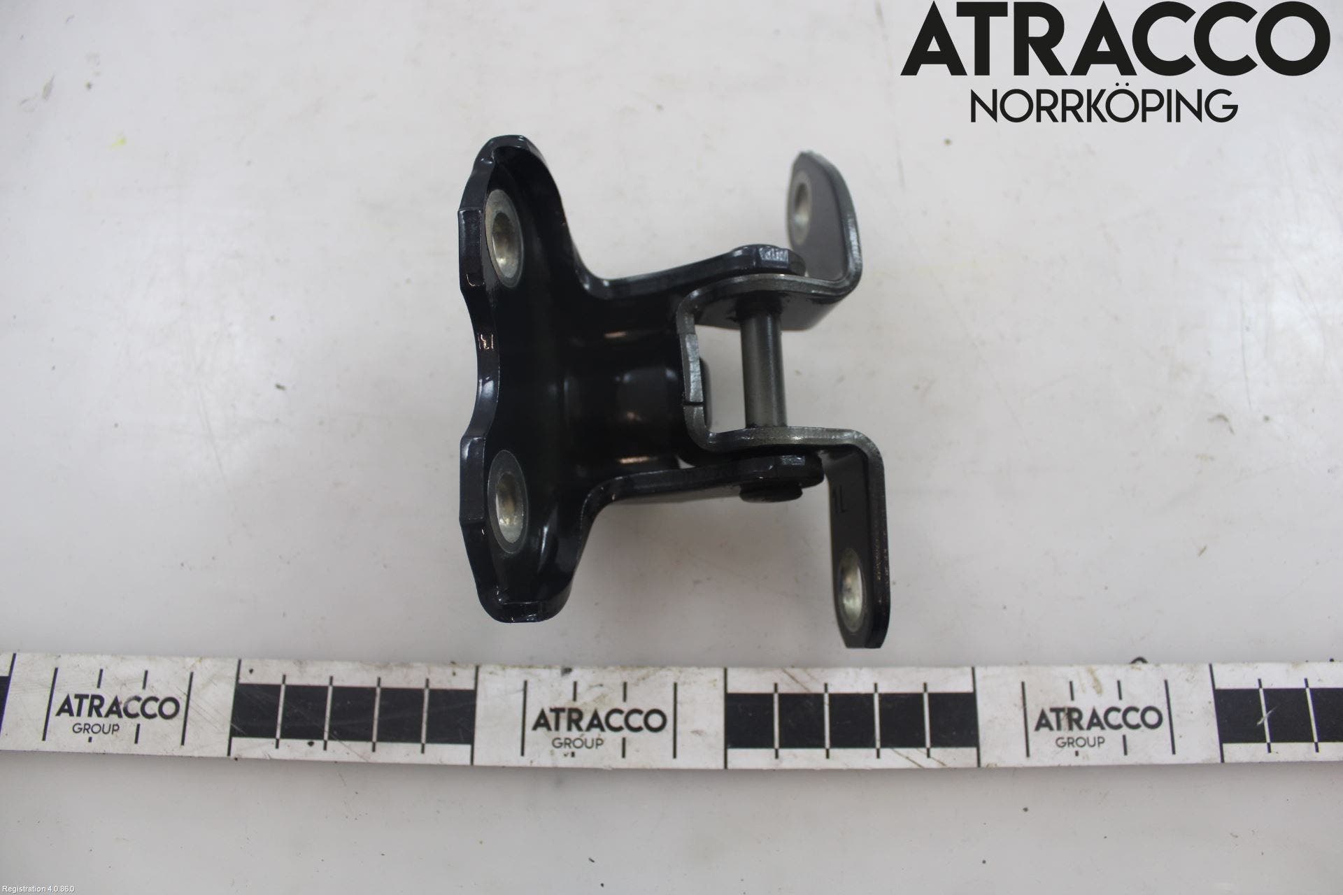 Toyota YARIS XP130 12-14 Dörrgångjärn