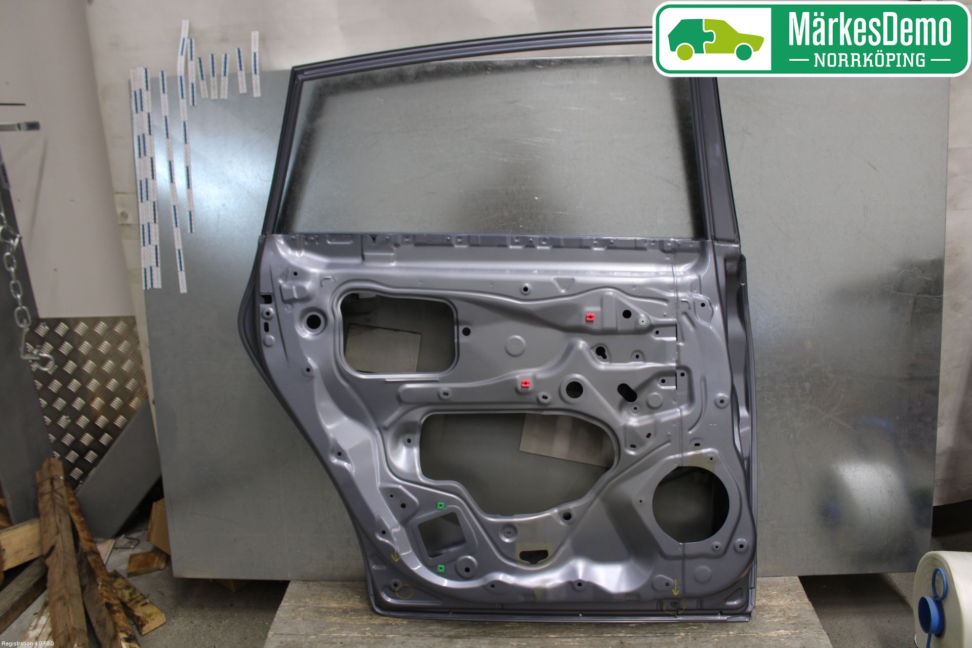 Toyota VERSO 09-18 Dörr Bak Vänster