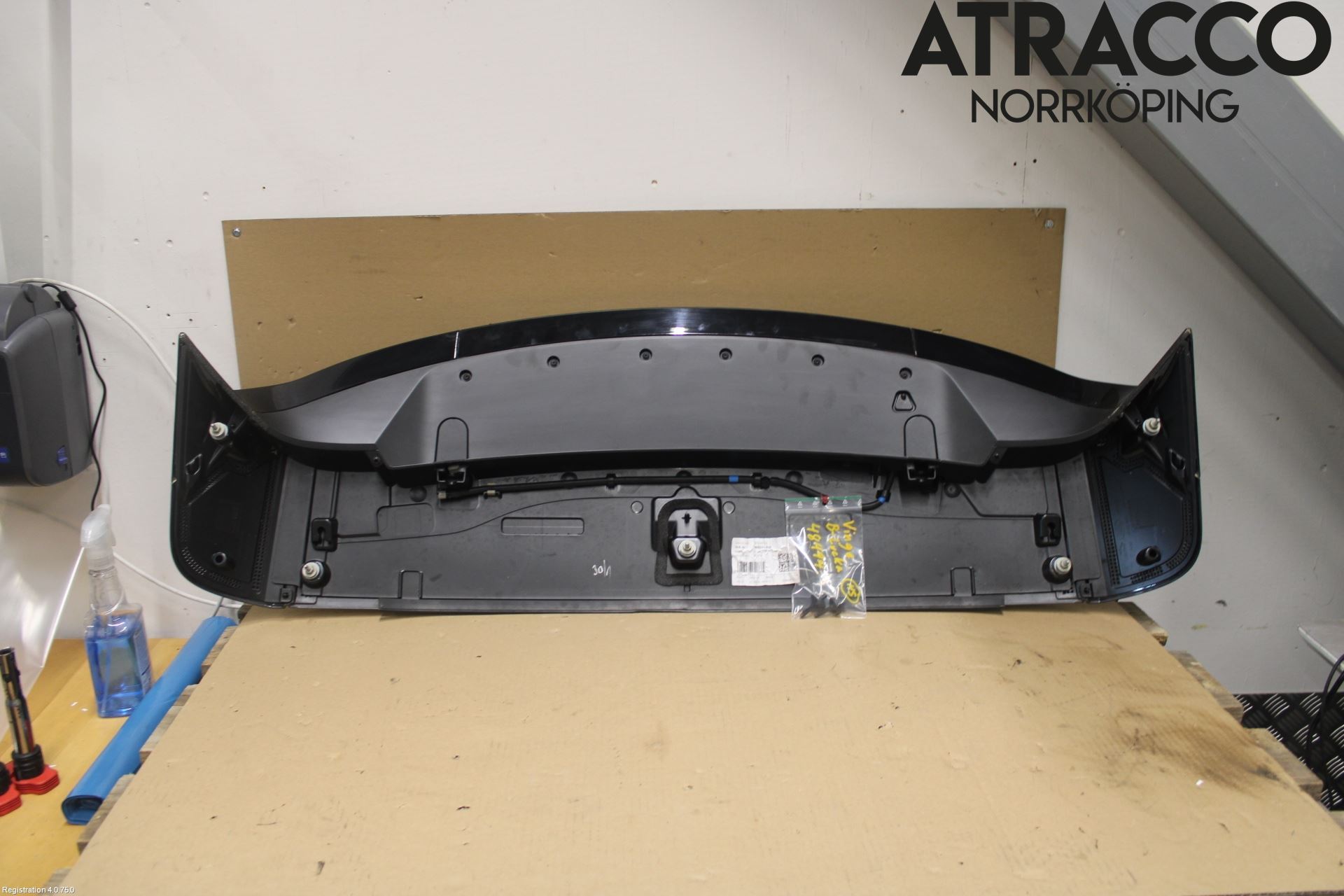 Jaguar E-PACE 17- Spoiler Baklucka