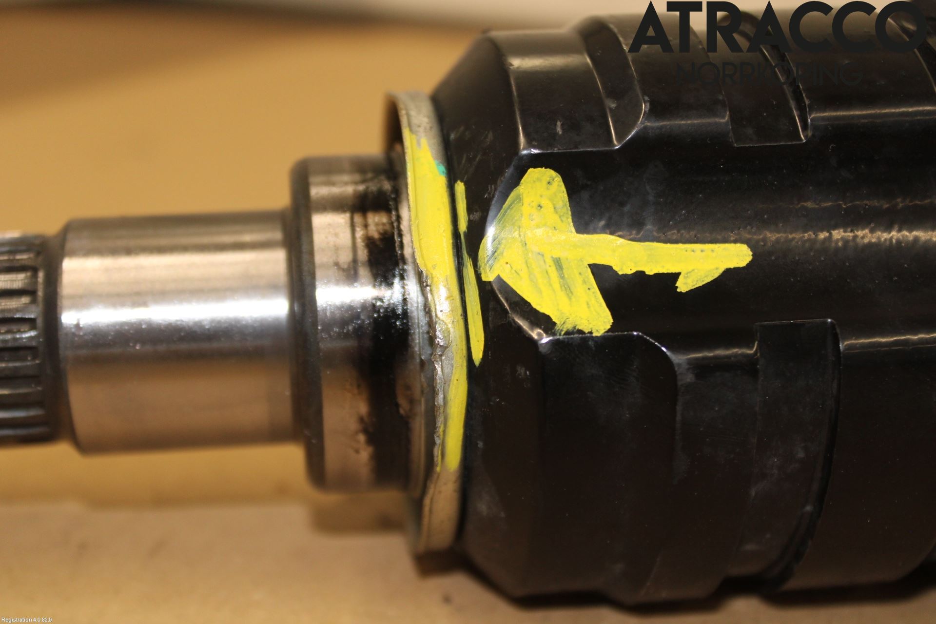 Toyota C-HR 16-23 Drivaxel Fram Vänster