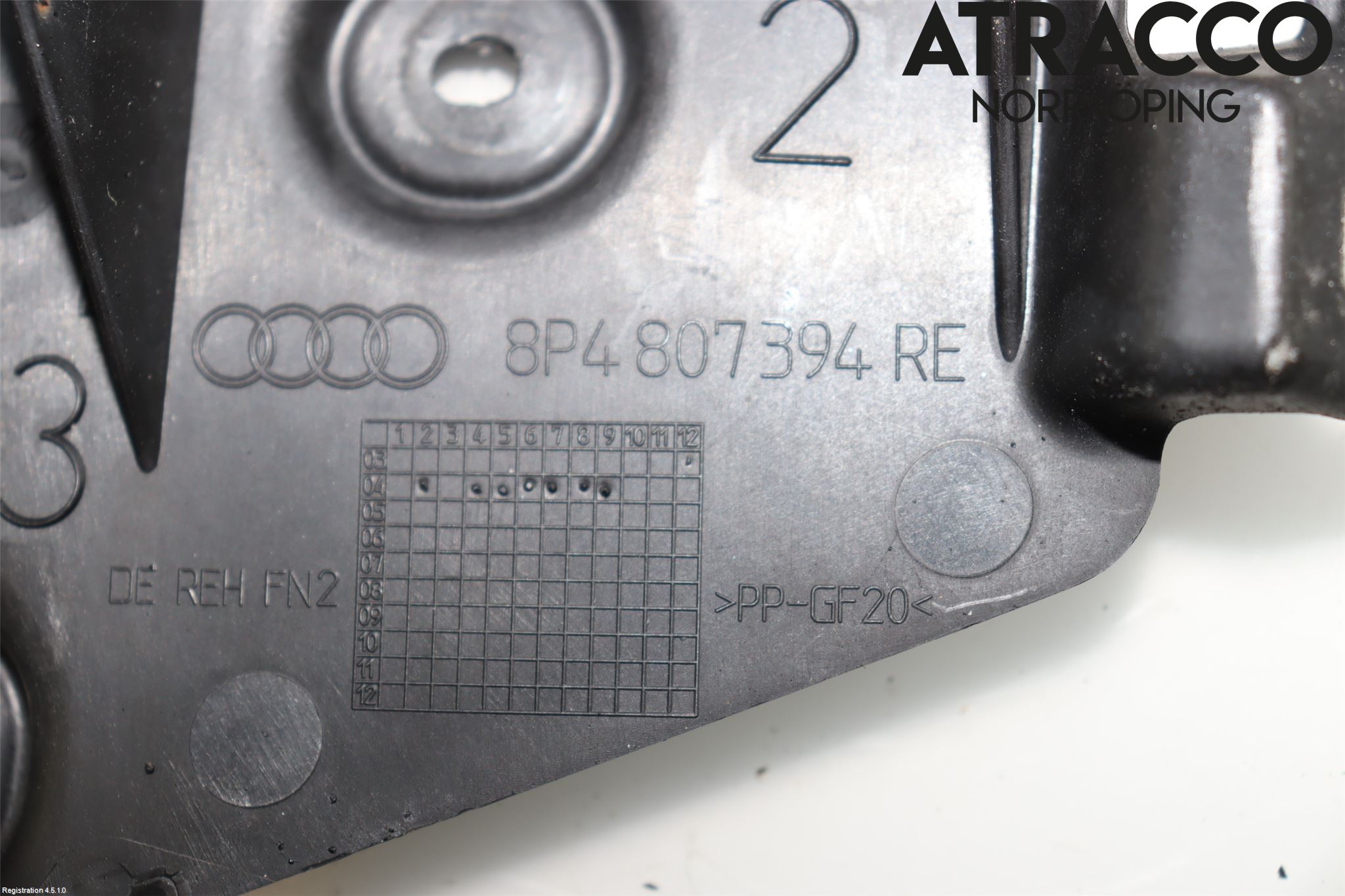 Audi A3/S3 05-13 Stötfångarfäste Bak Hö