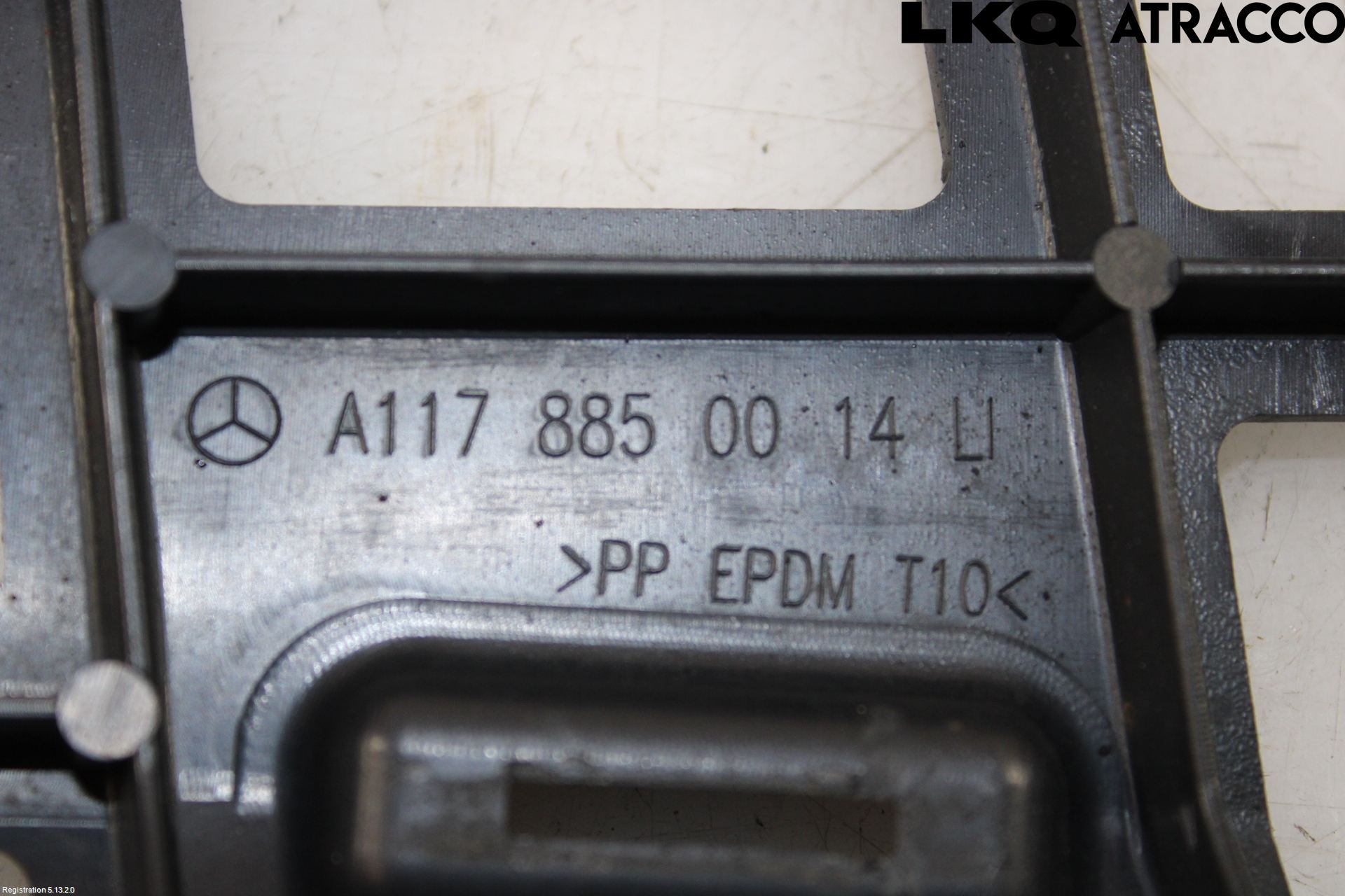 Mercedes-Benz MB CLA-KLASS (C117/X117) 13-19 Stötfångarfäste Bak Vä
