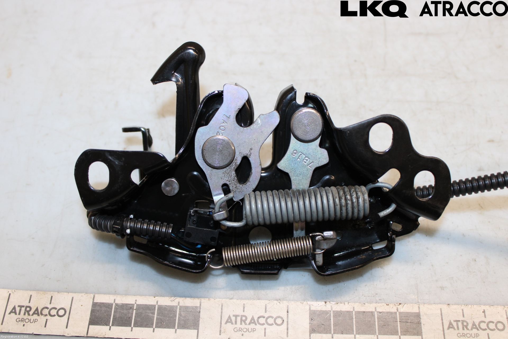 Nissan X-TRAIL 14-21 Huvlås